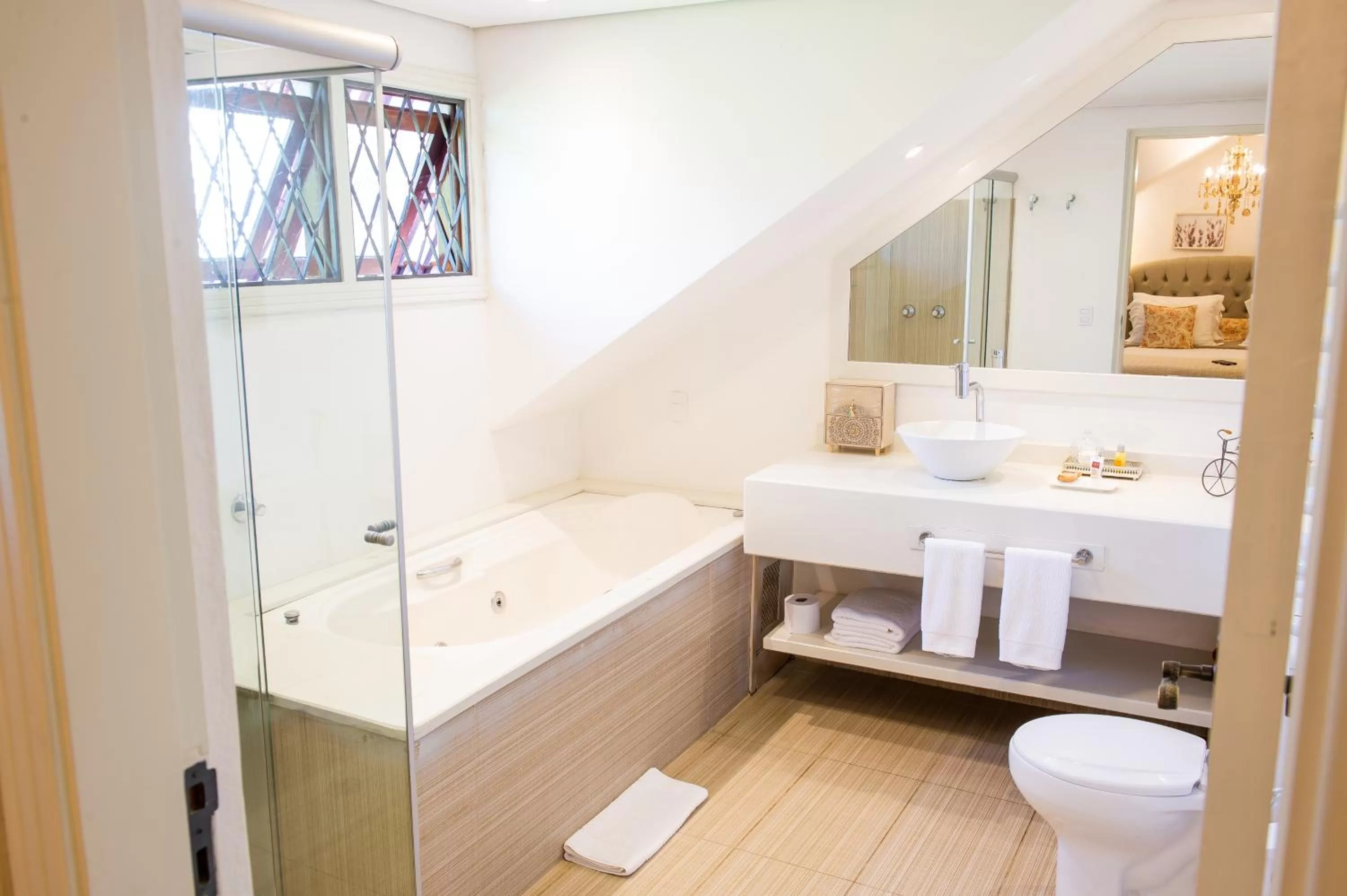 Hot Tub in Pousada das Lavandas