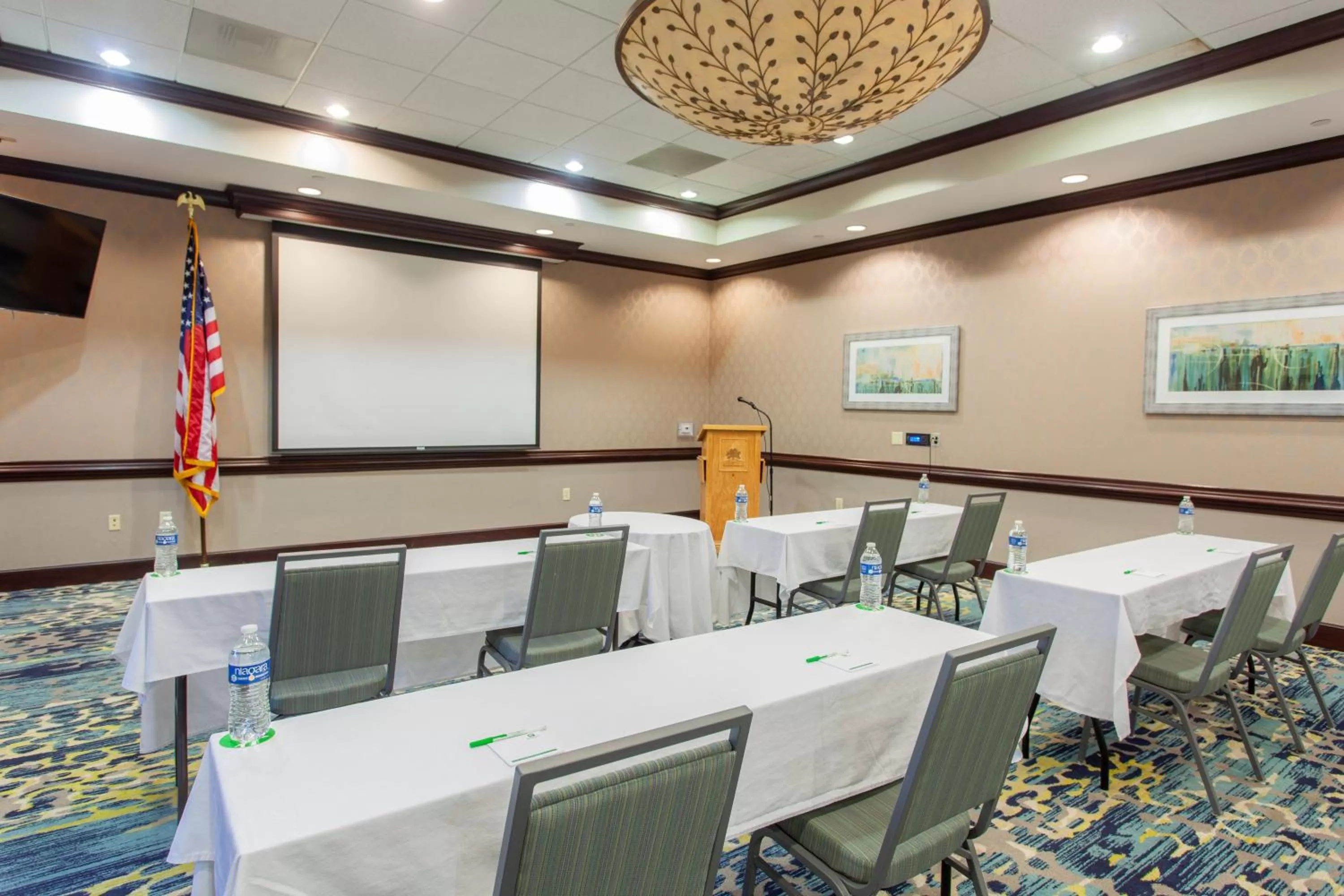 Meeting/conference room in Holiday Inn Hotel & Suites Tallahassee Conference Center North by IHG