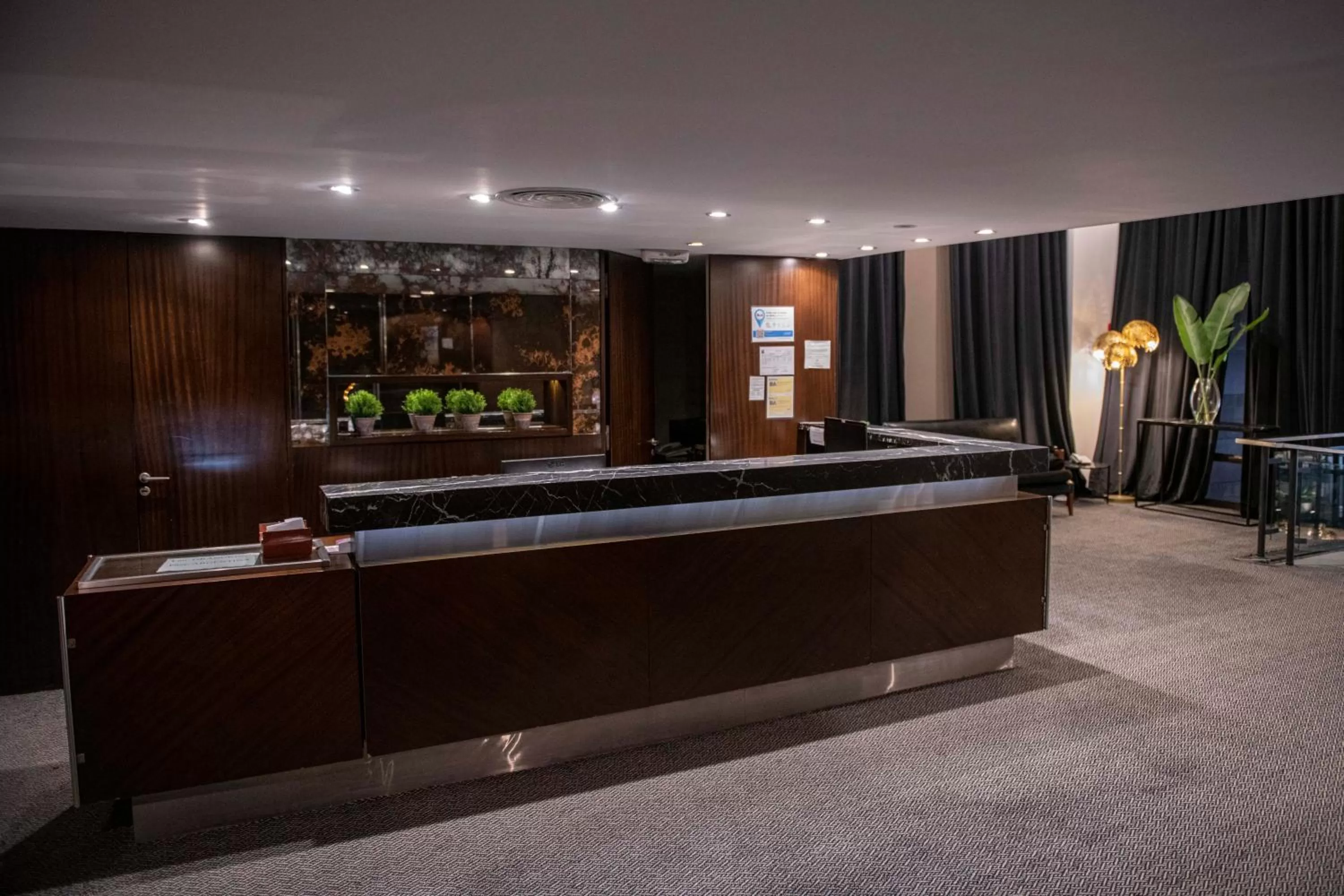 Lobby or reception in Grand King Hotel