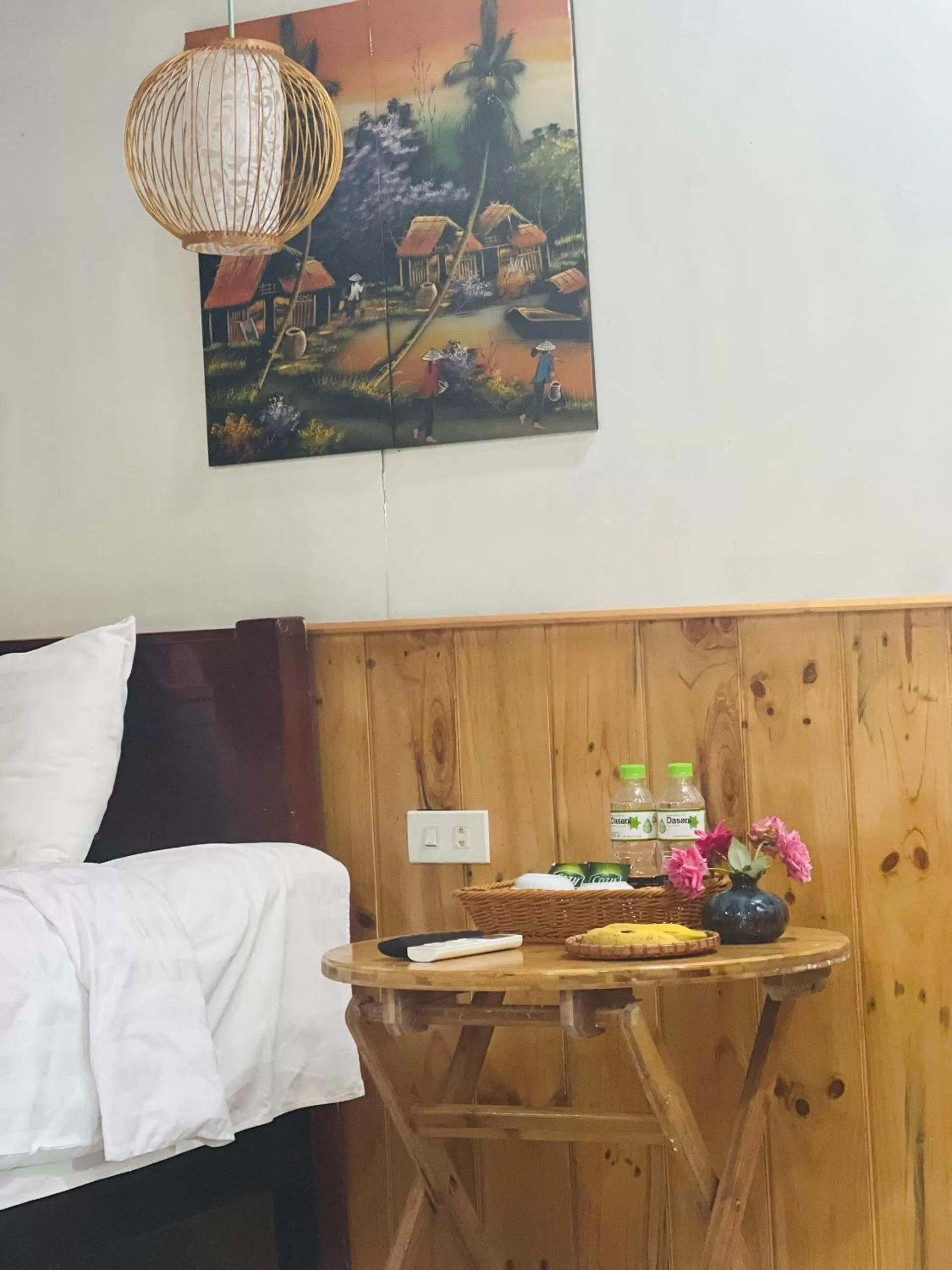 Bedroom, Bed in Chez Loan Hotel