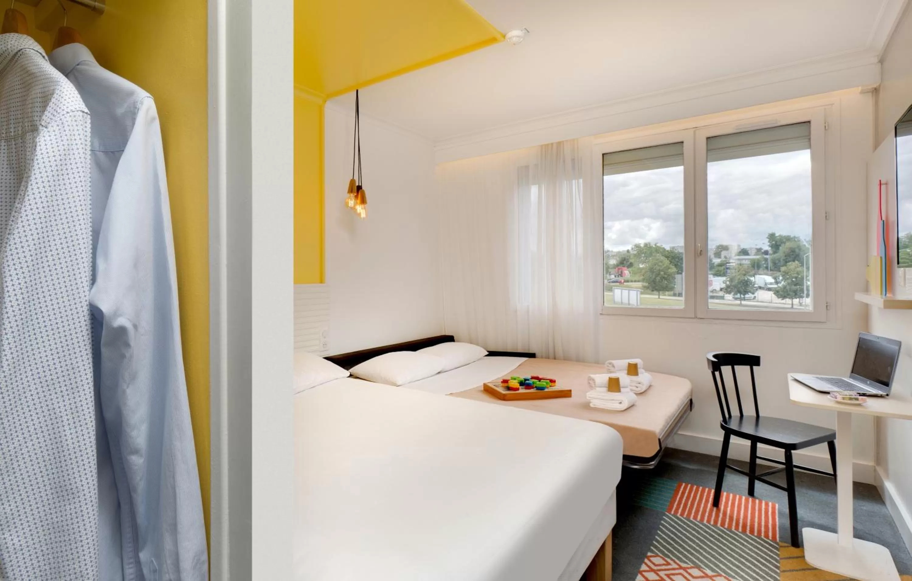 Bedroom, Bed in Hôtel ibis Styles Auxerre Nord