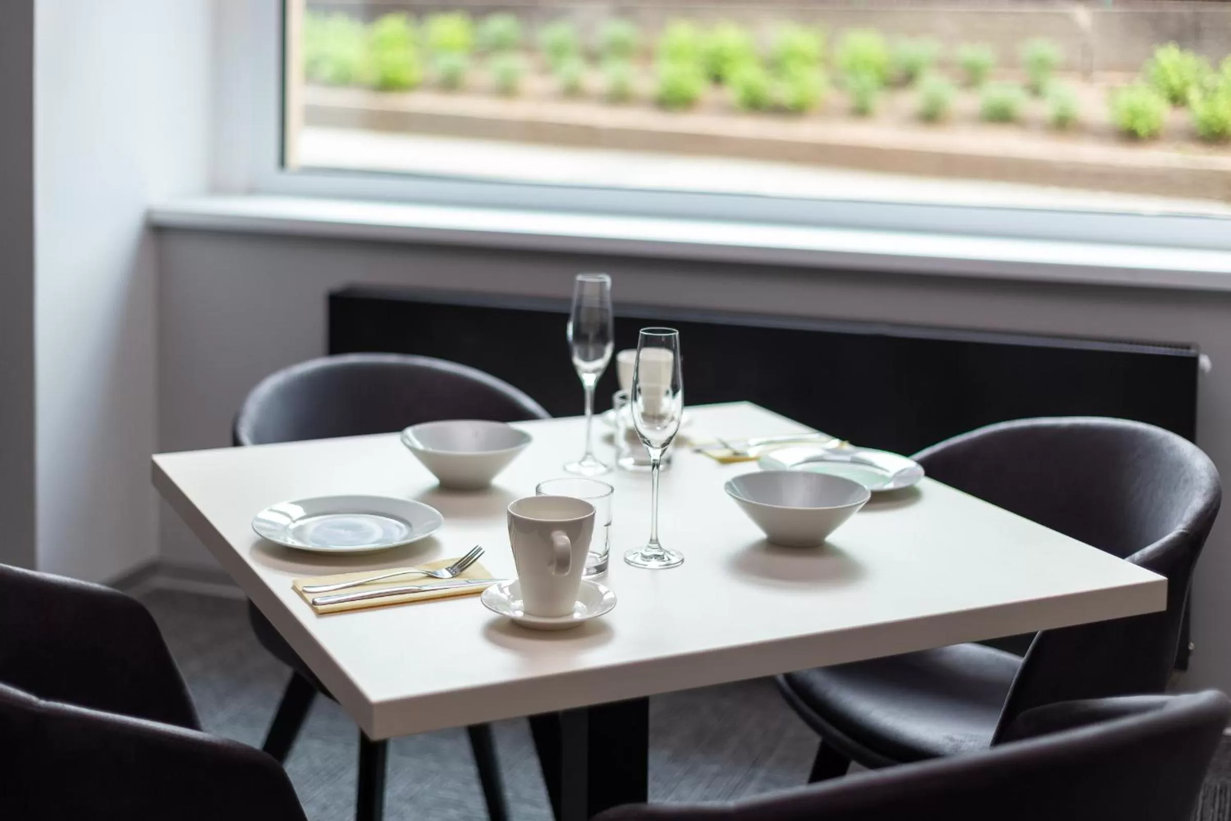 Restaurant/places to eat in Bohemia Inn Hotel