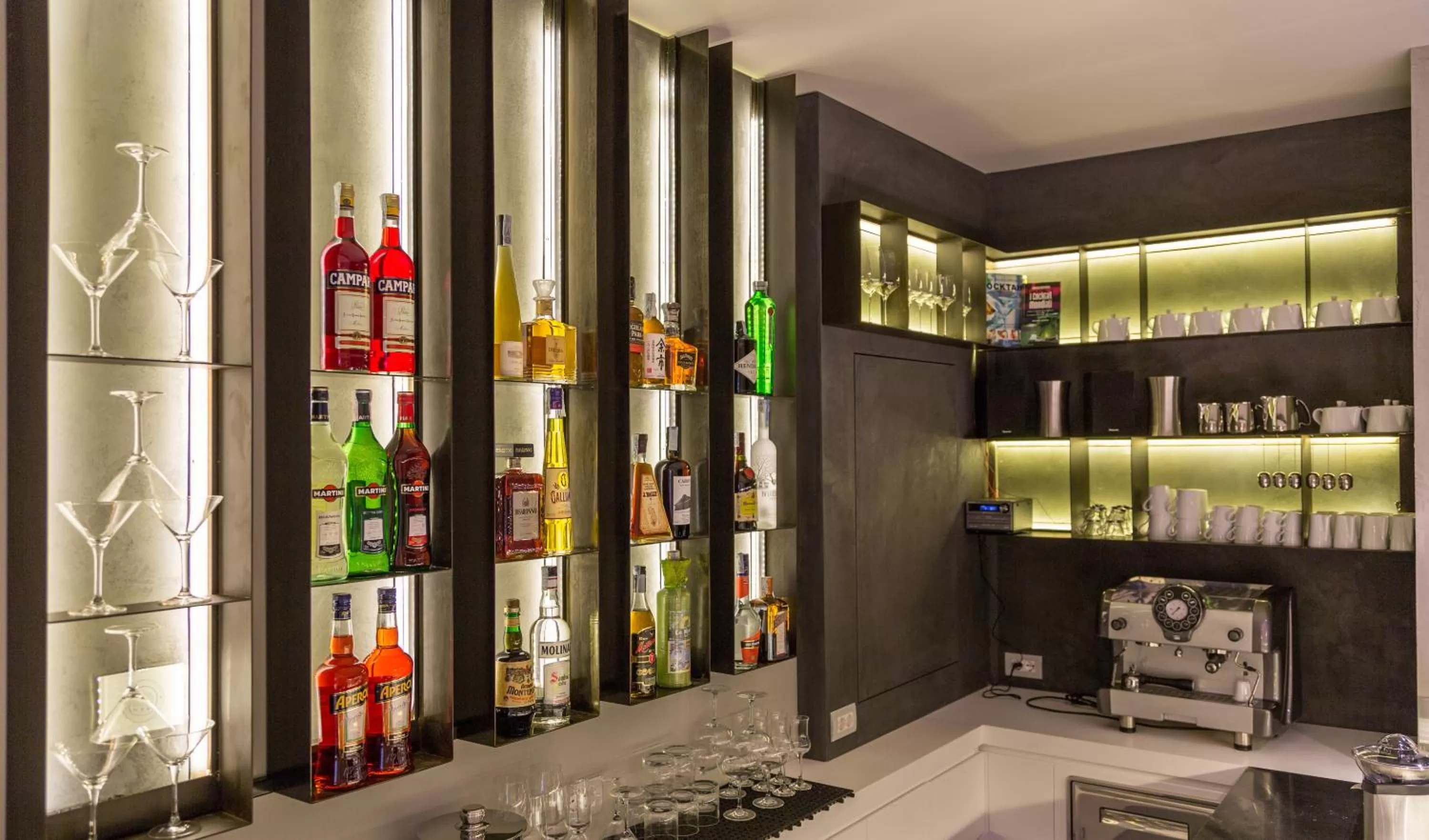 Lounge or bar in Relais Metelli