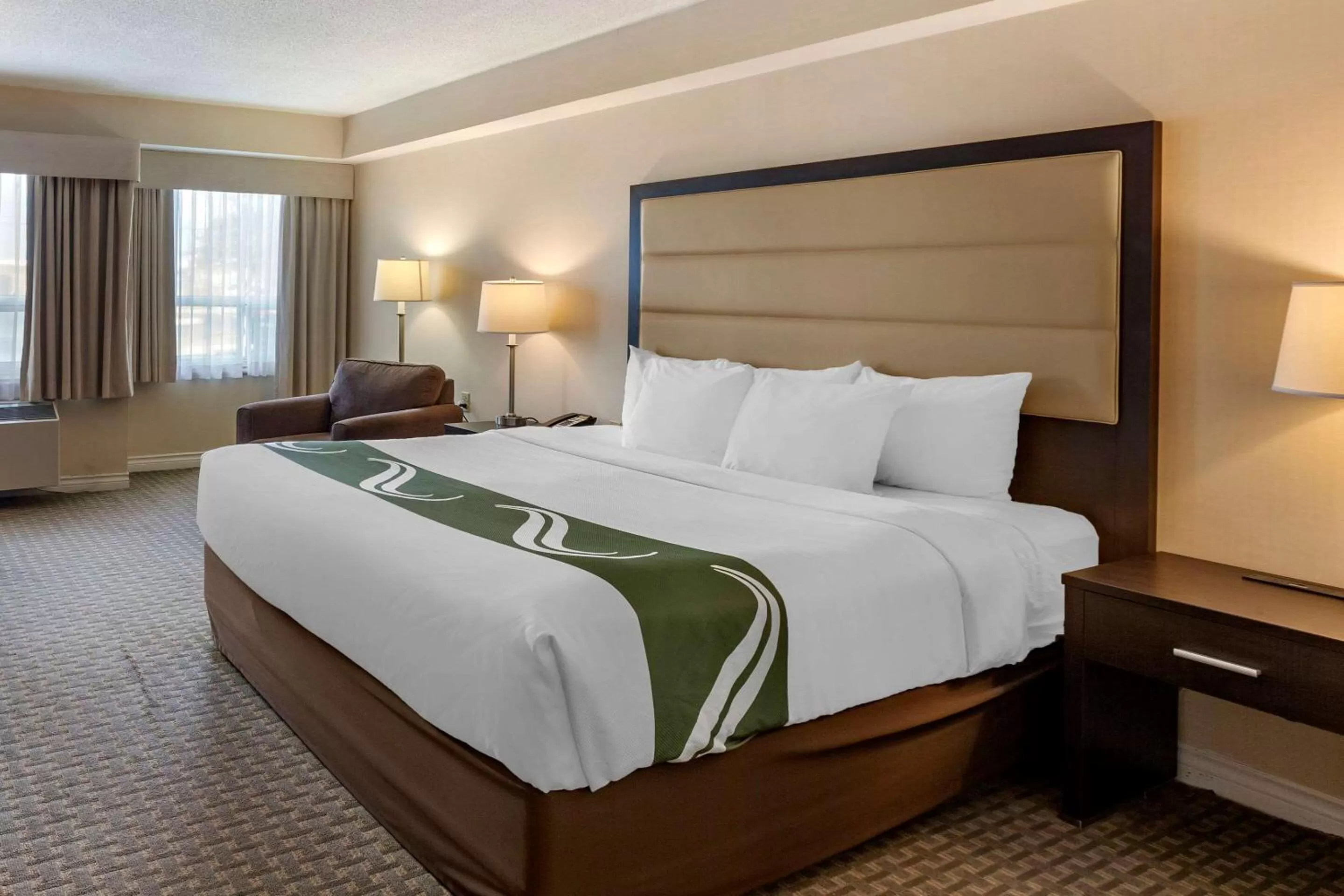 Bedroom in Quality Inn Airport West