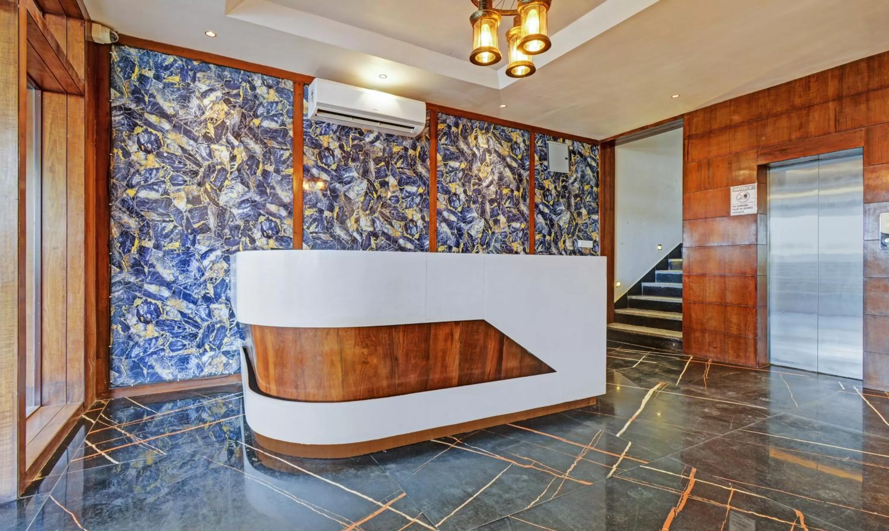 Lobby or reception in Tripli Hotels Le Shelton