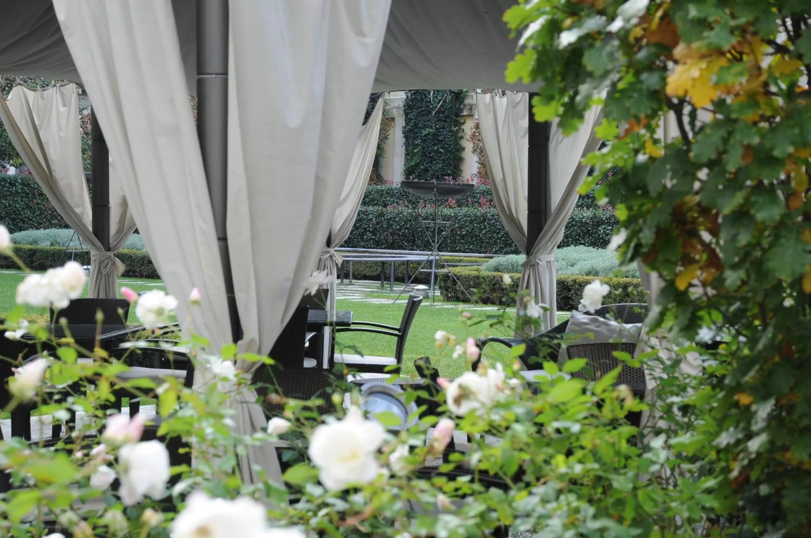 Garden in Grand Visconti Palace