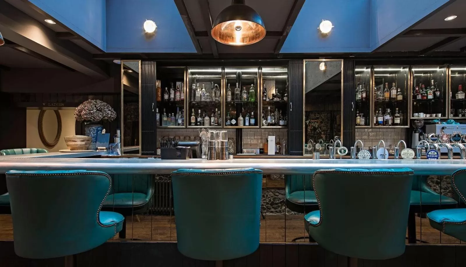 Lounge or bar in The Falstaff in Canterbury