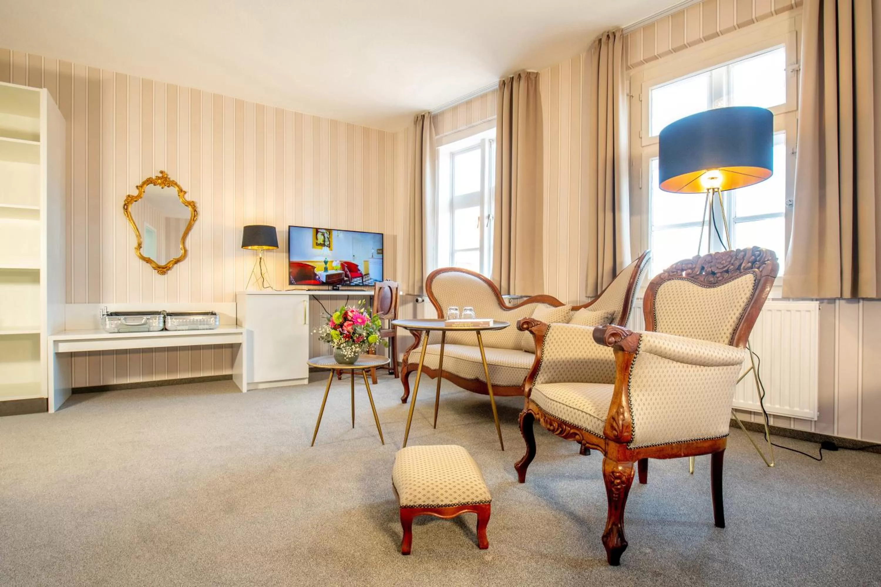 Seating area in Hotel Busch