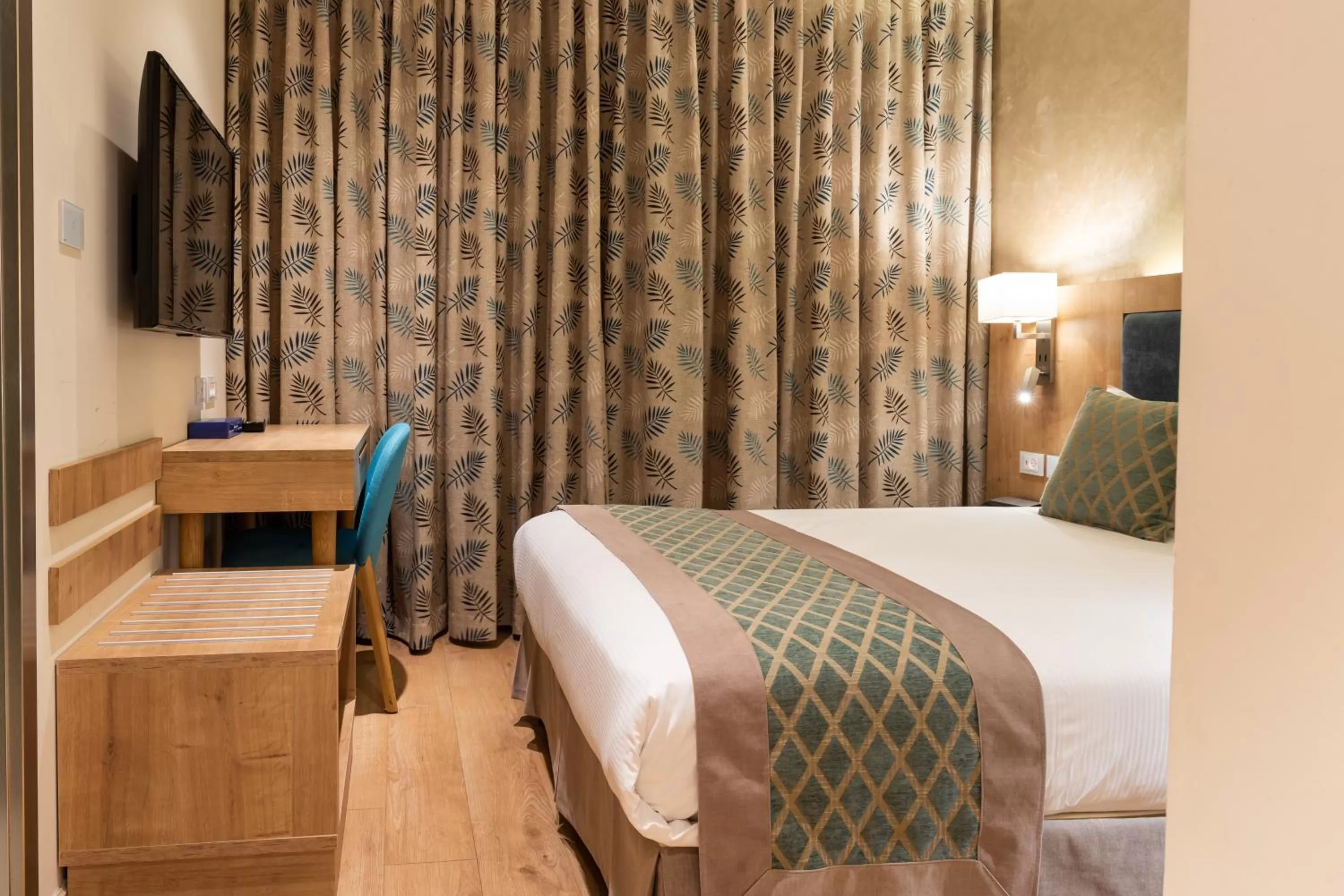 Bed in Ambassador Boutique Hotel - Jerusalem