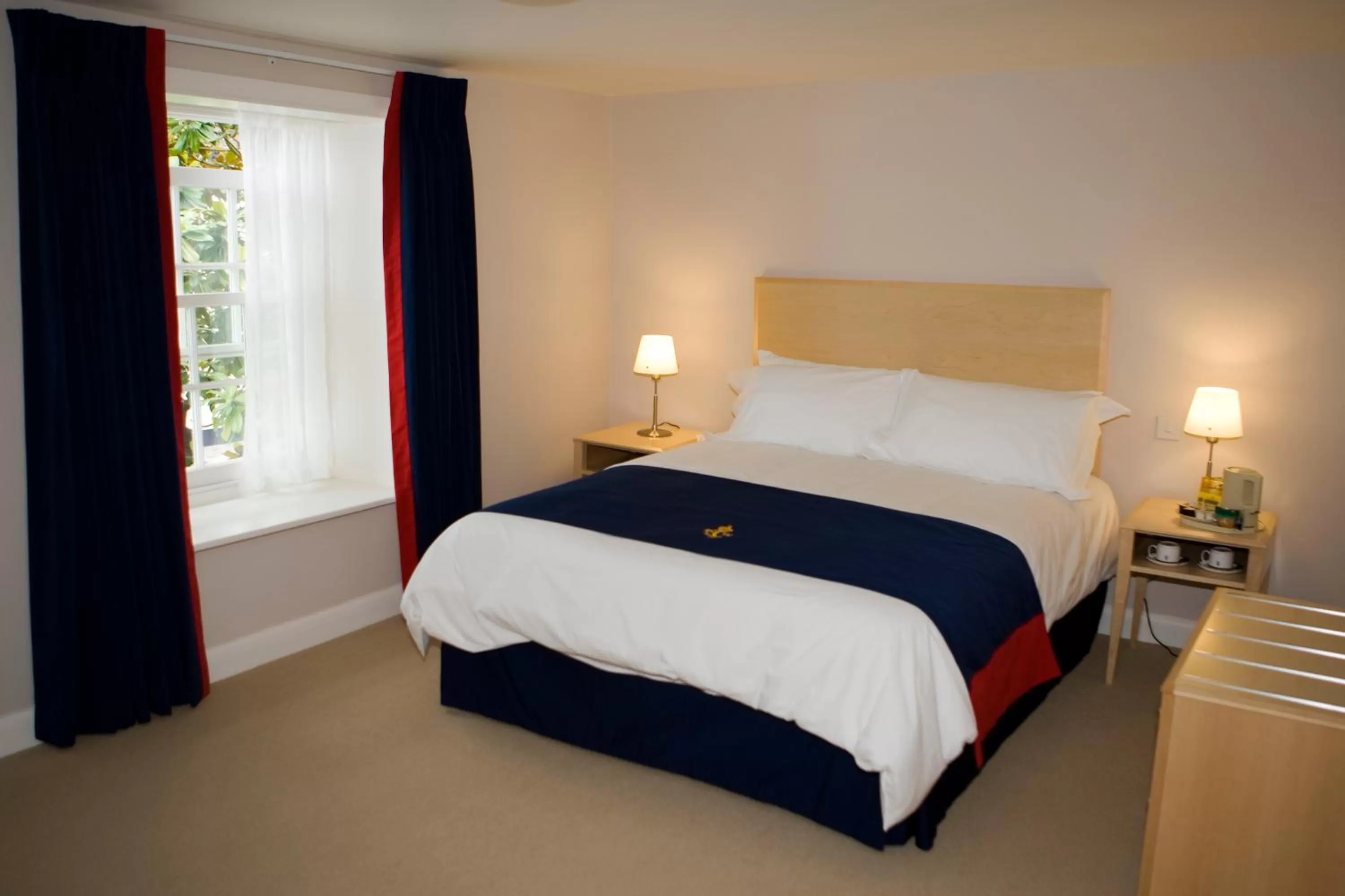 Bedroom, Bed in Royal Southern Yacht Club