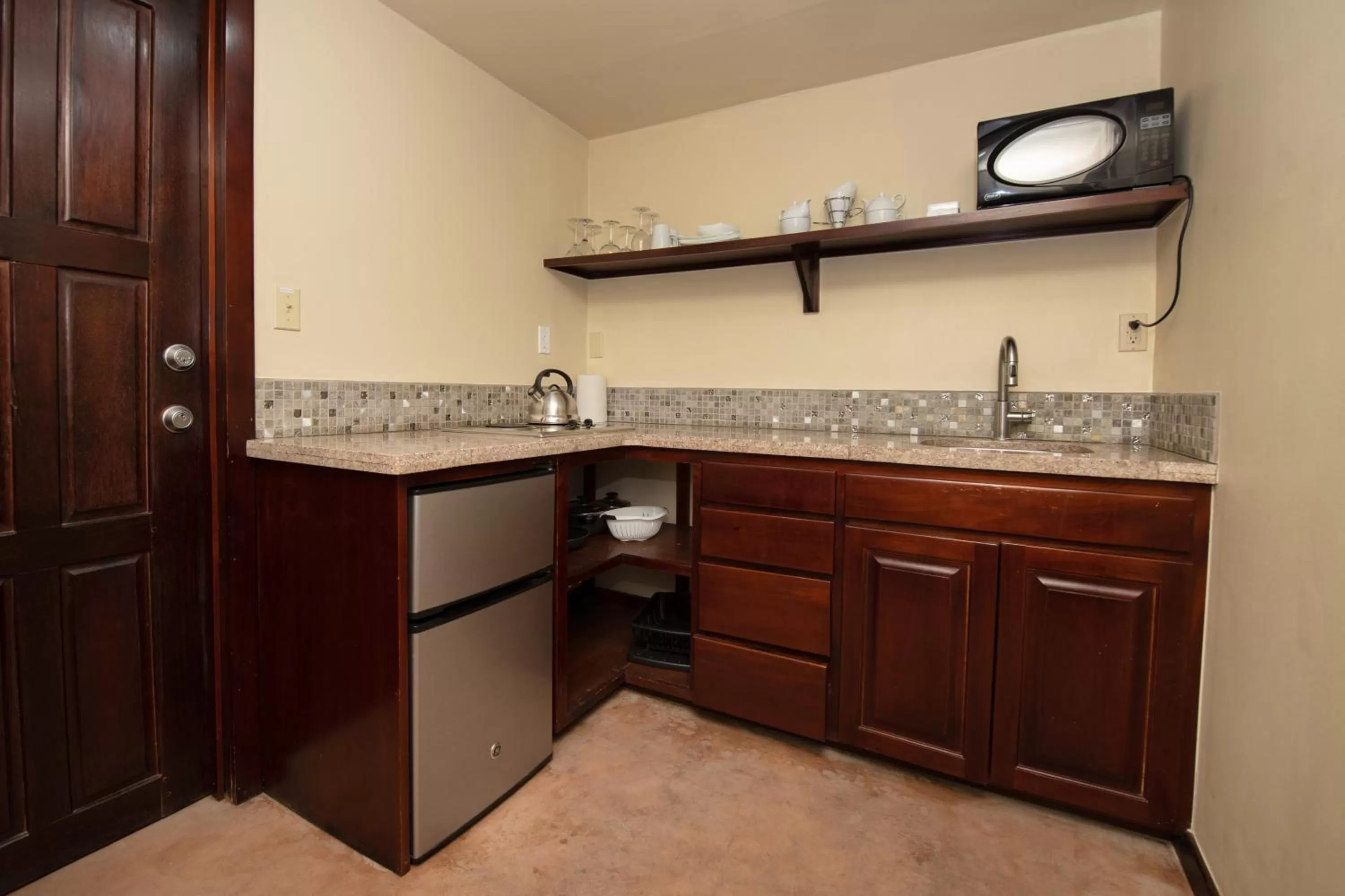 Coffee/tea facilities in PUR Boutique Cabanas, Adults Only