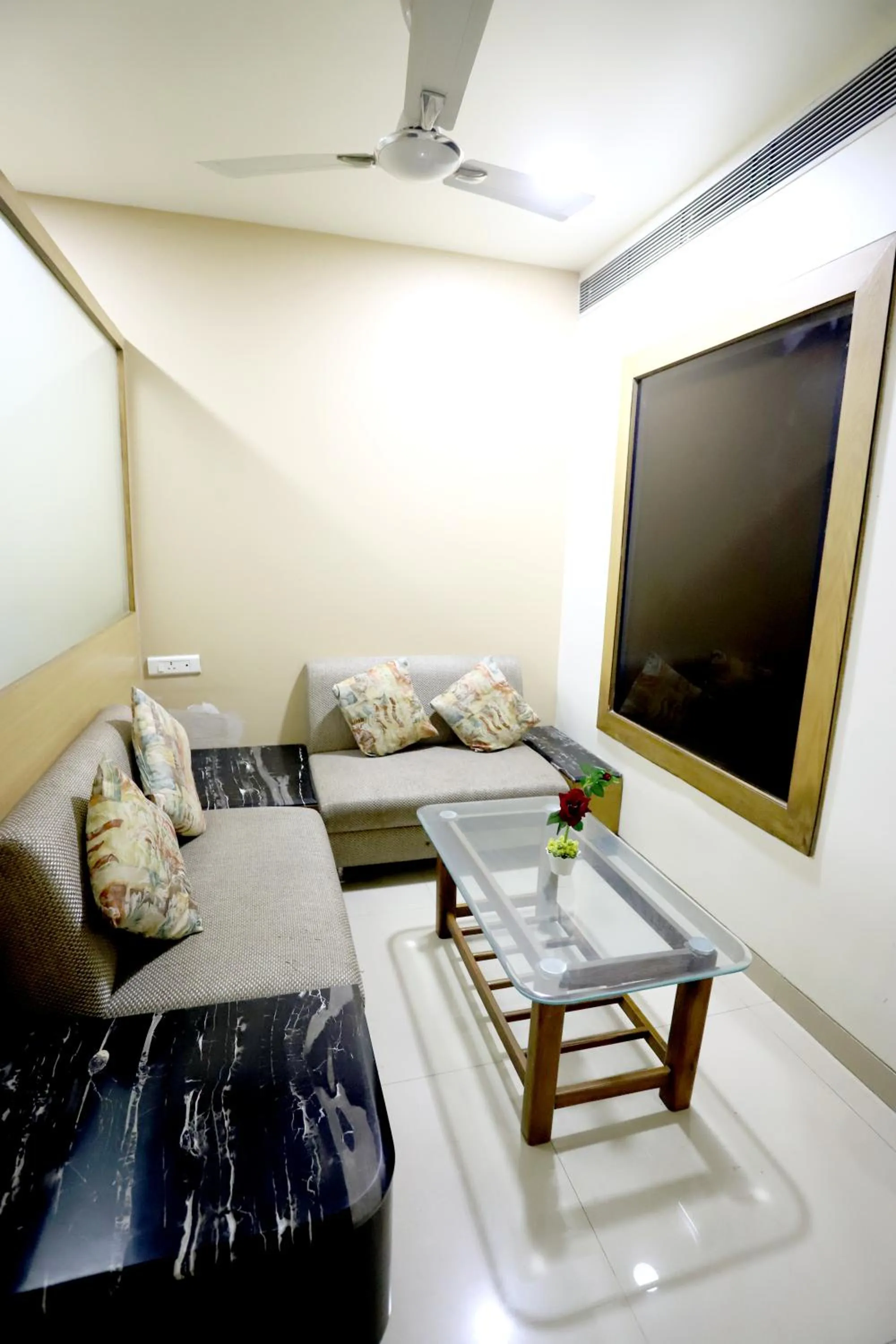 Living room in HOTEL BLUE PEARL