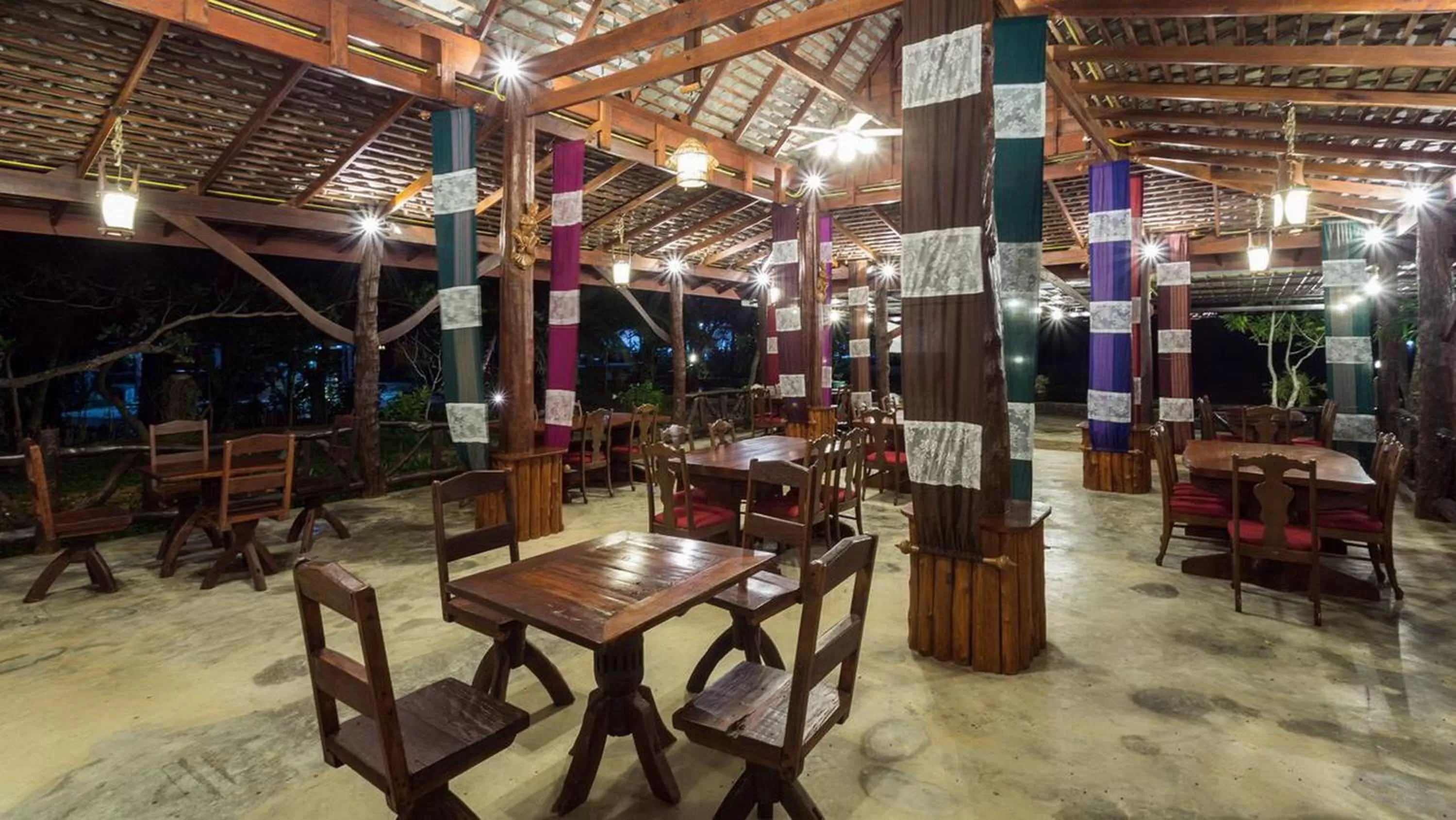 Restaurant/places to eat in Doo Dee Boutique Resort by Swiss Chalet