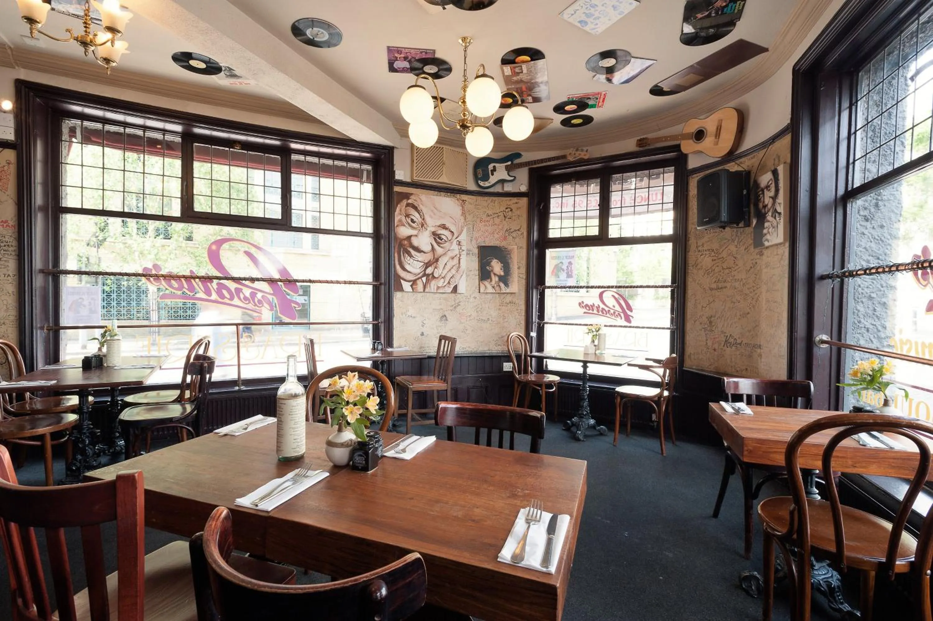 Lounge or bar in Town House Rooms