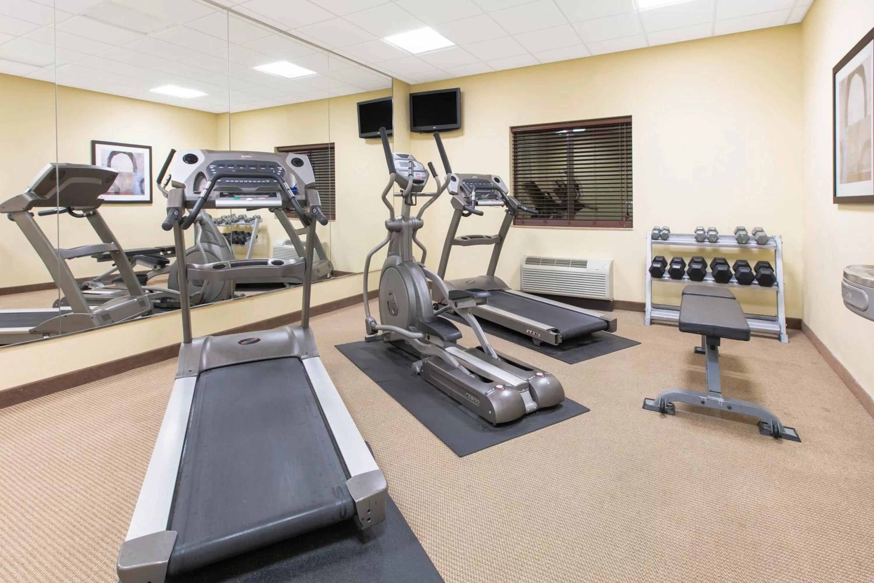 Fitness centre/facilities in Hawthorn Suites by Wyndham Longview