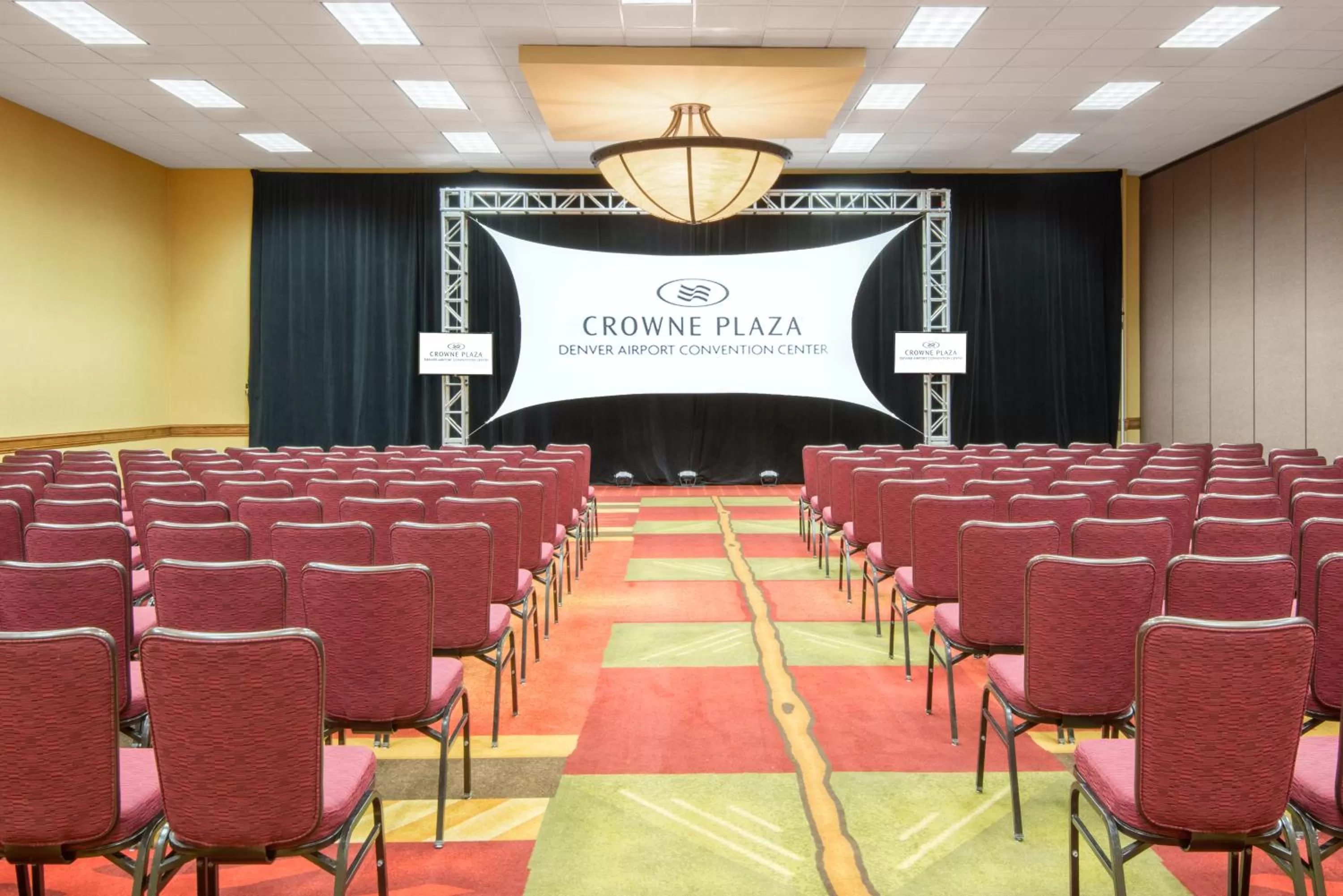Meeting/conference room in Crowne Plaza Denver International Airport, an IHG Hotel