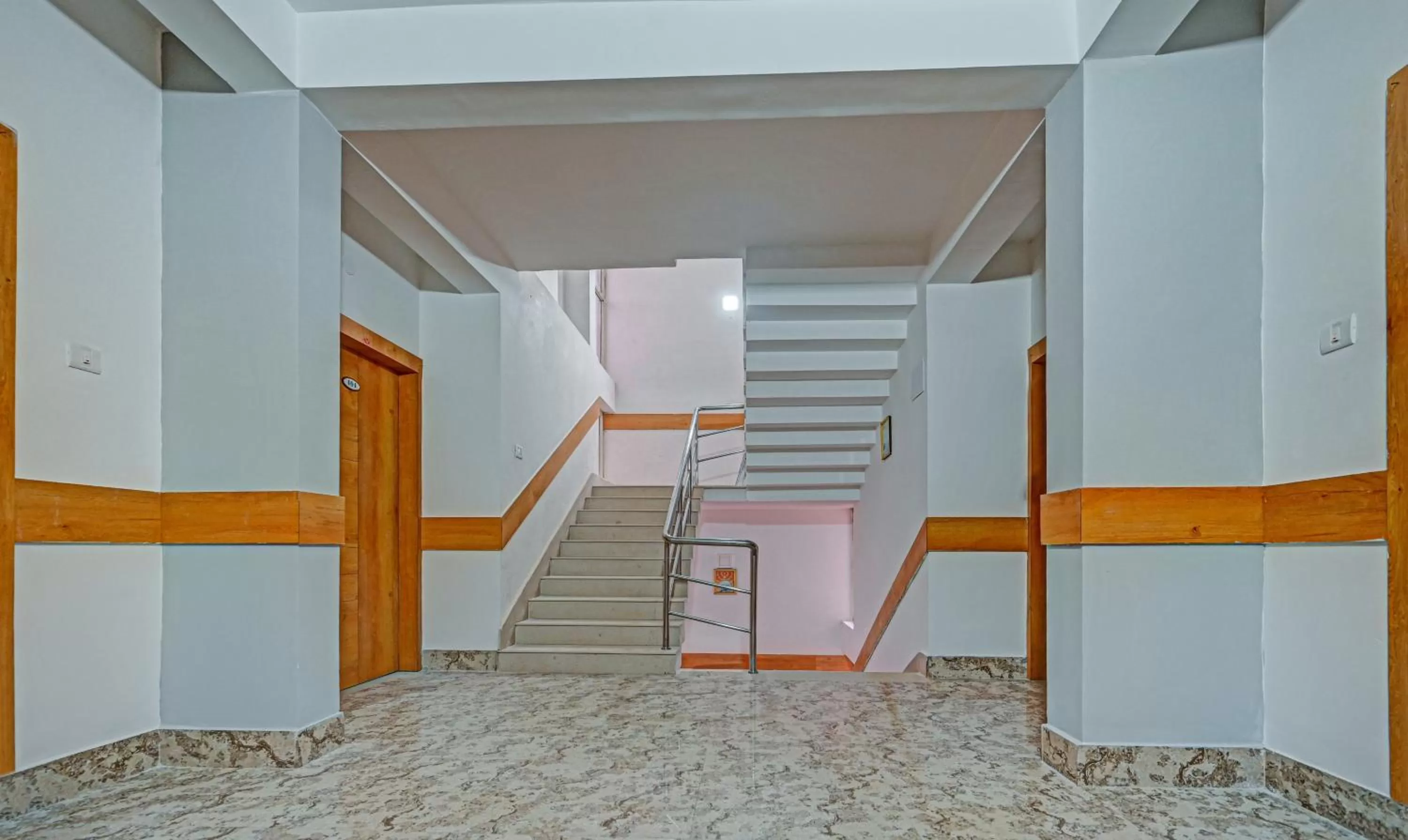 Lobby or reception in Treebo Sidhartha Inn Baliapanda