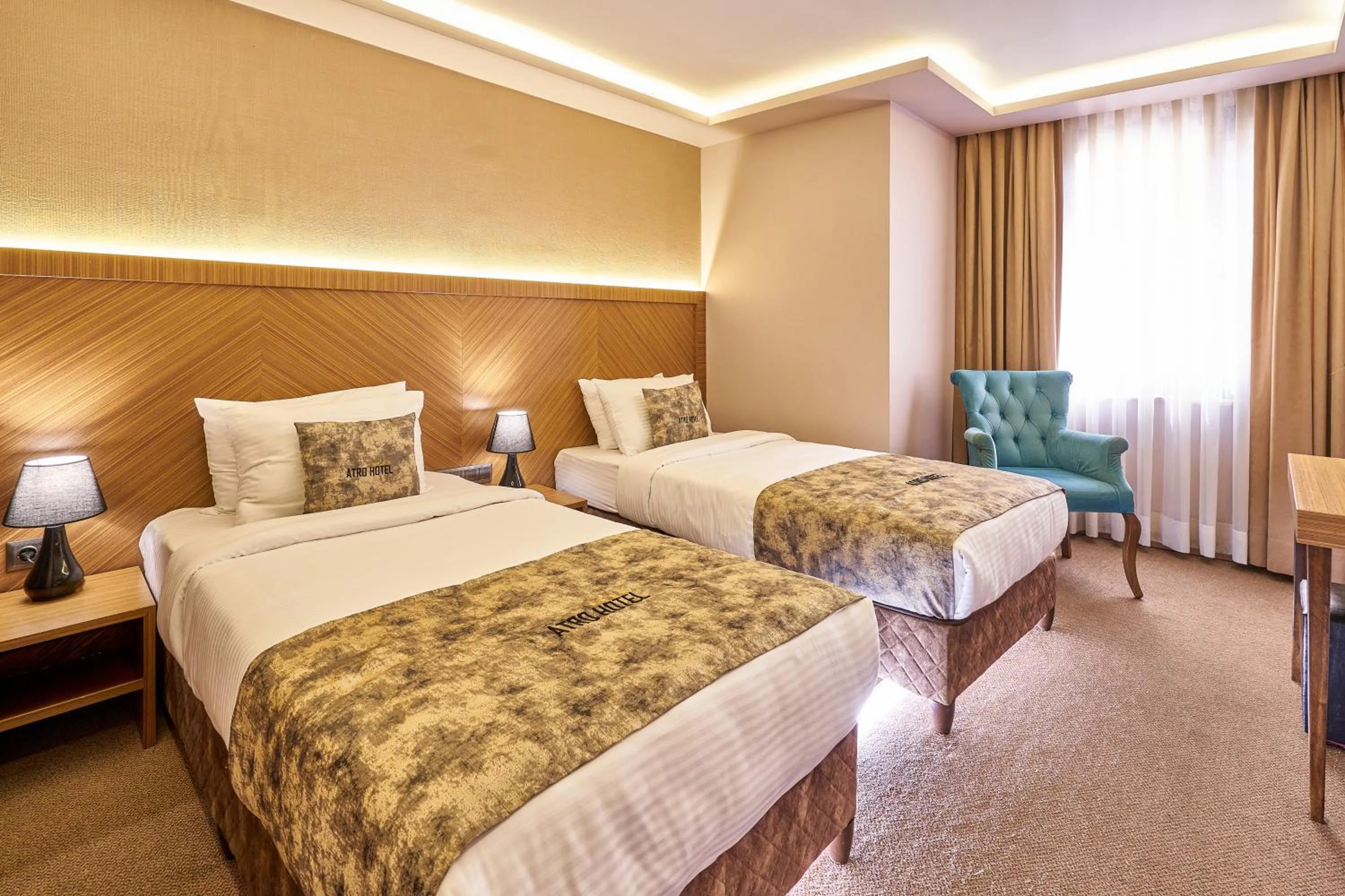 Photo of the whole room, Bed in Atro Hotel