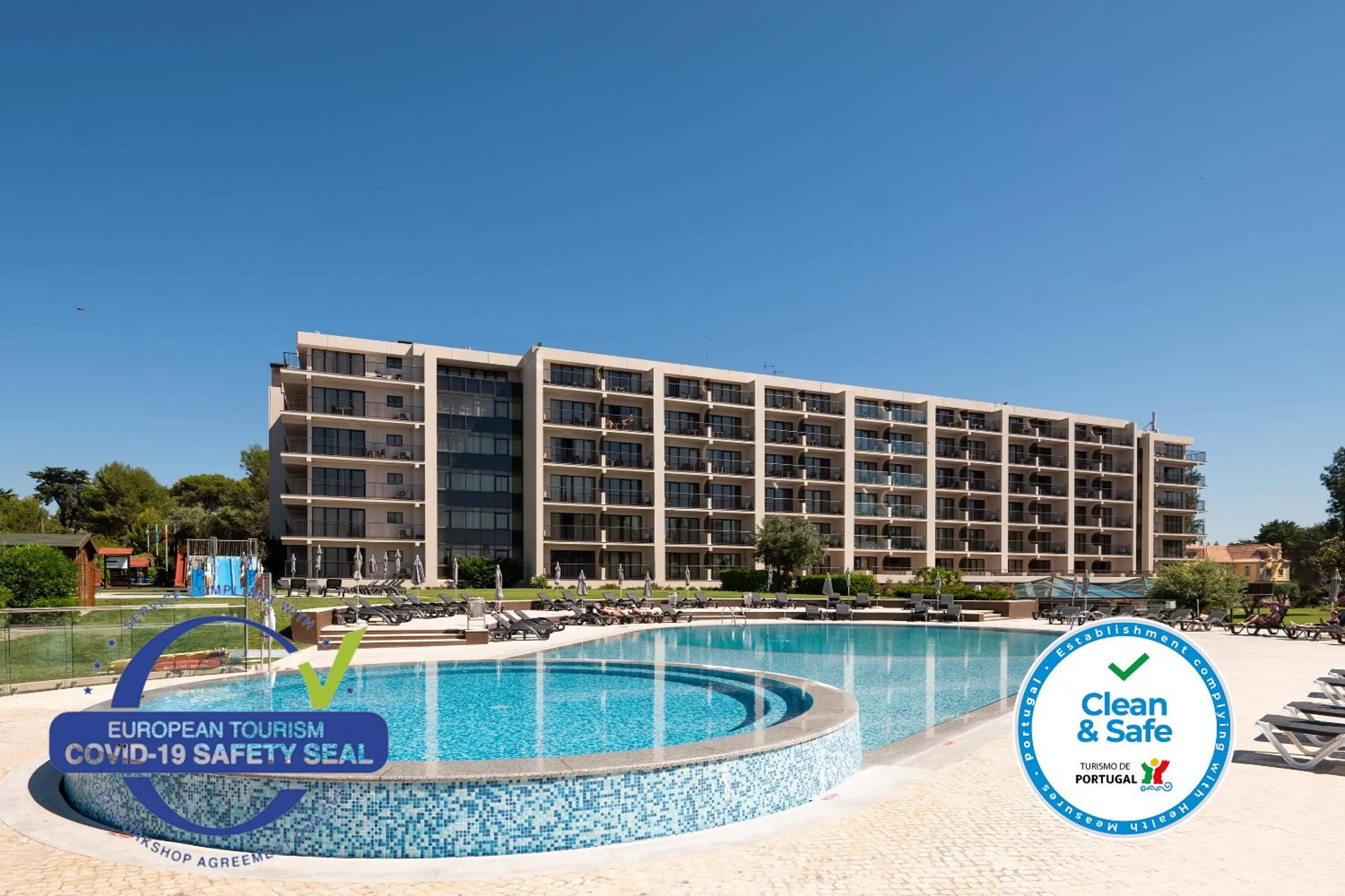 Property building in Vila Gale Cascais