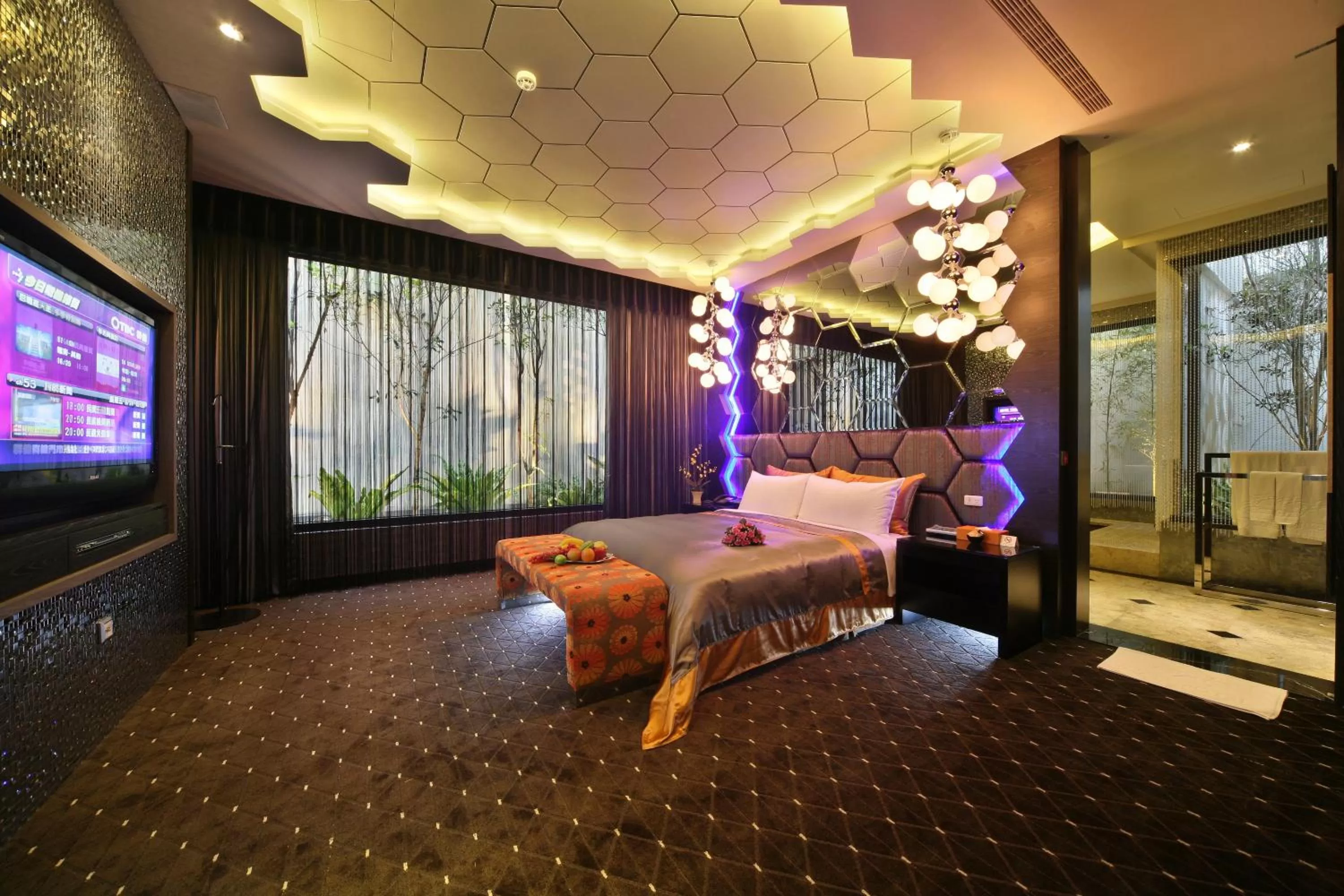 TV and multimedia in Han Guan Motel