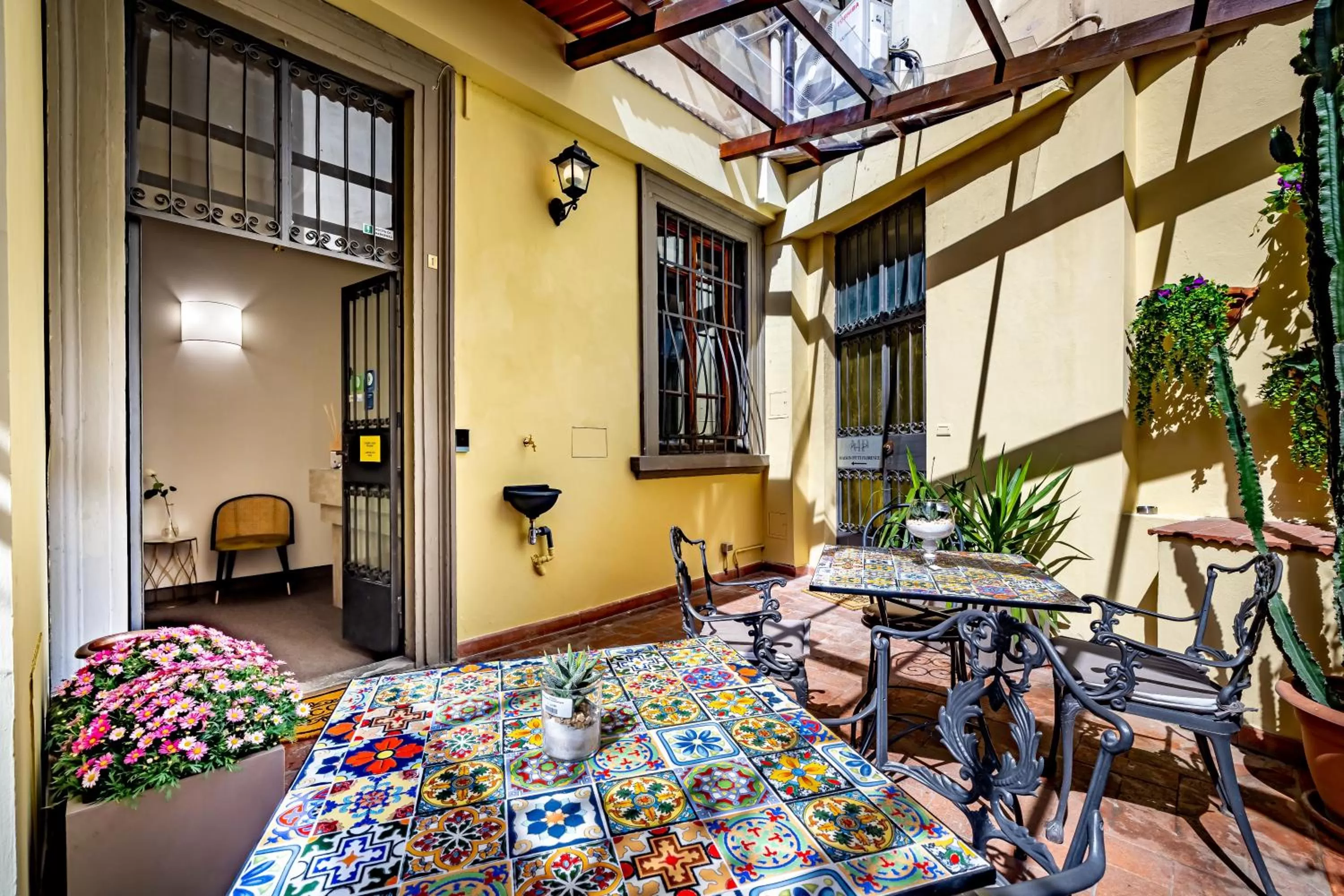 Balcony/Terrace in Maison Pitti Florence