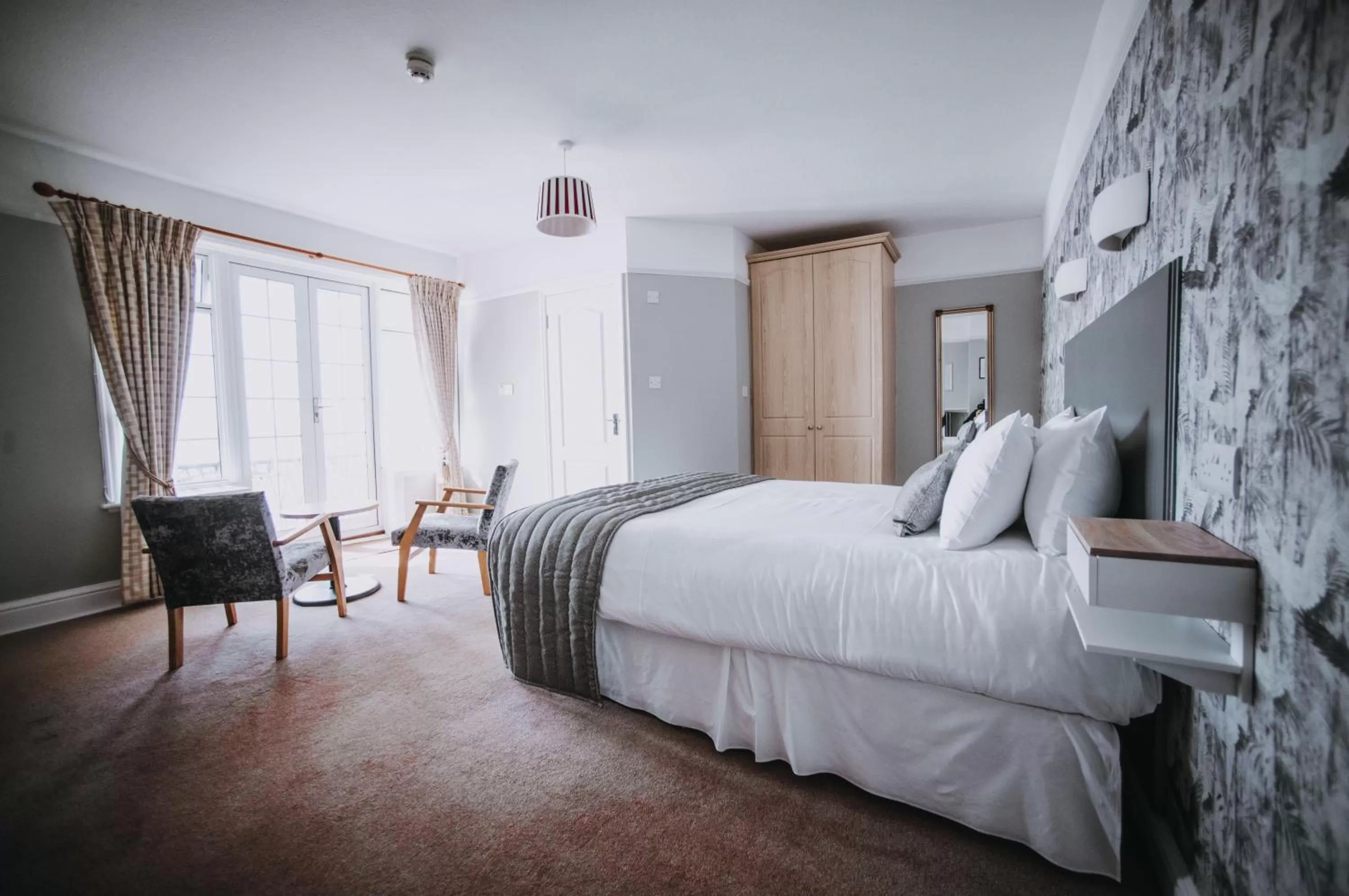 Bed in Bedford Hotel