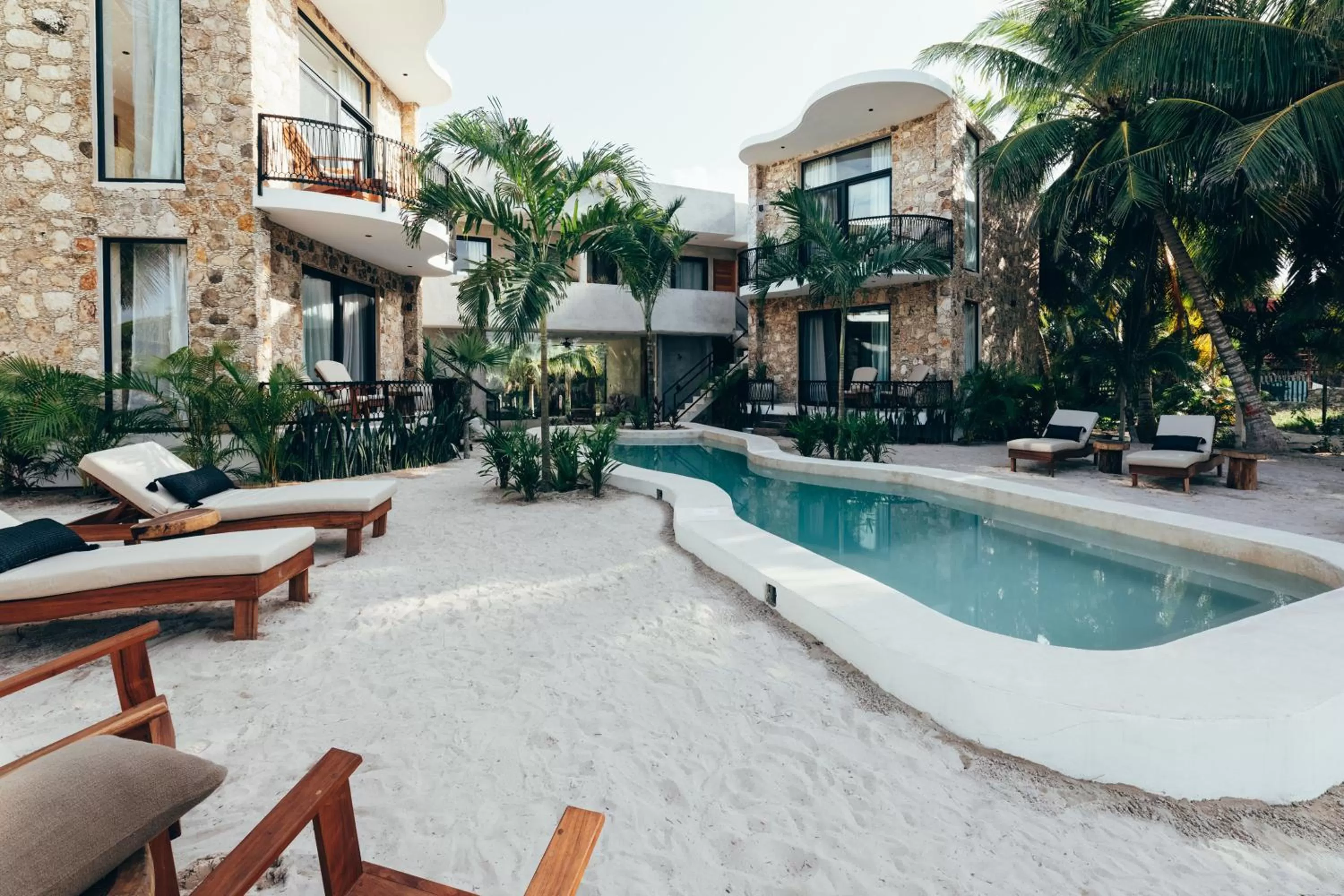 Property building, Swimming Pool in Cucu Hotel El Cuyo