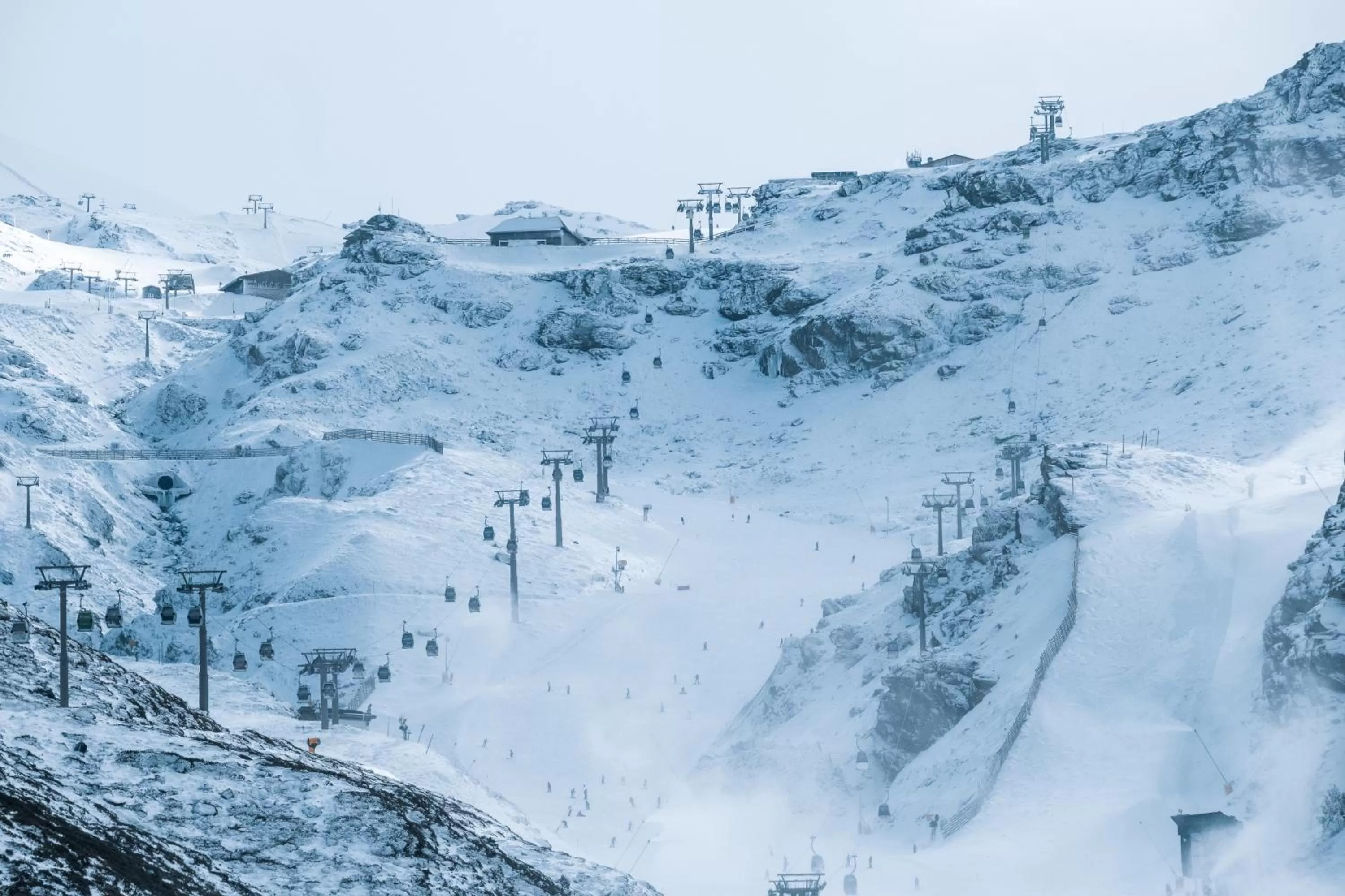 Winter in Hotel Ziryab