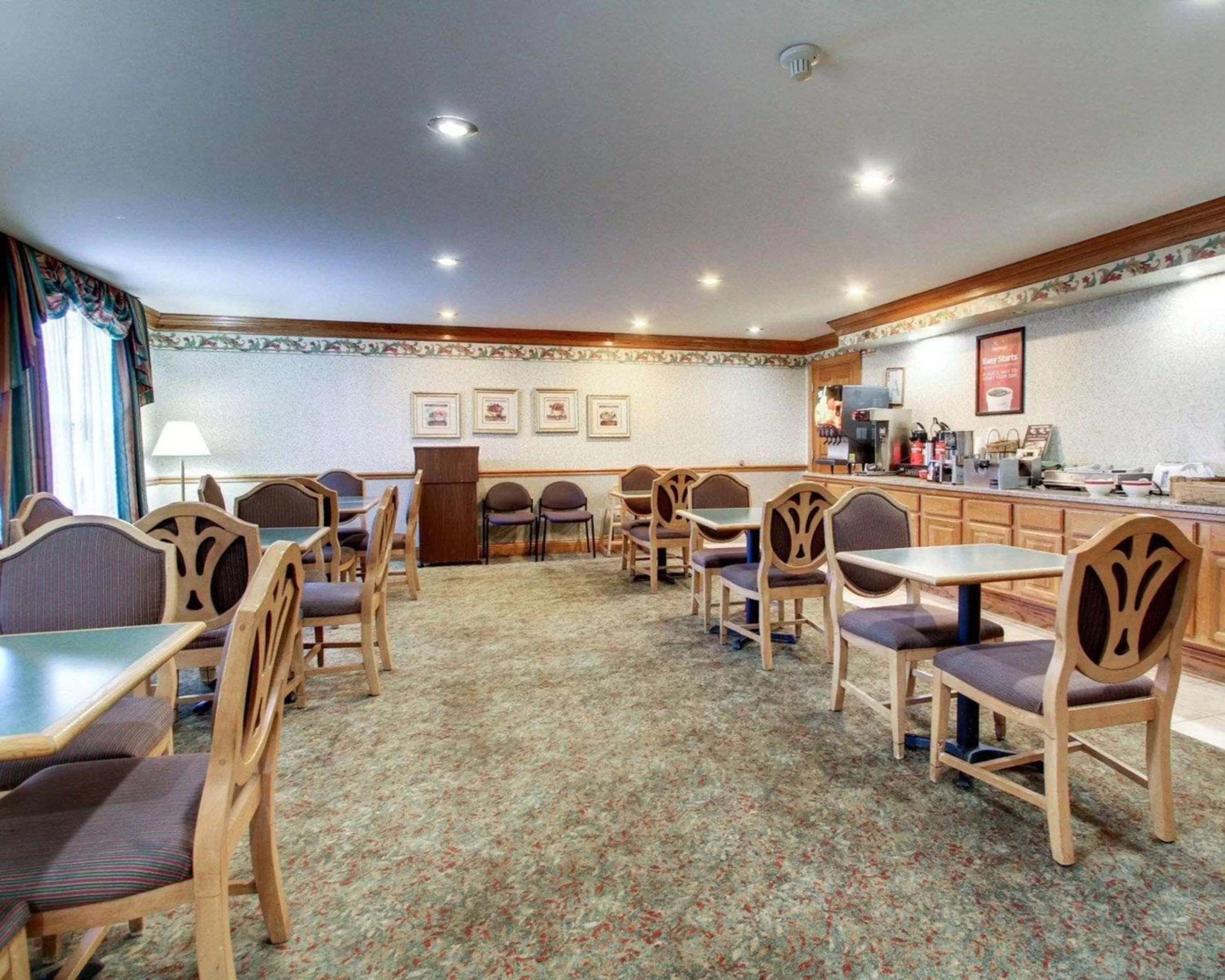 Restaurant/places to eat in Econo Lodge Inn & Suites Flowood - Jackson Northwest