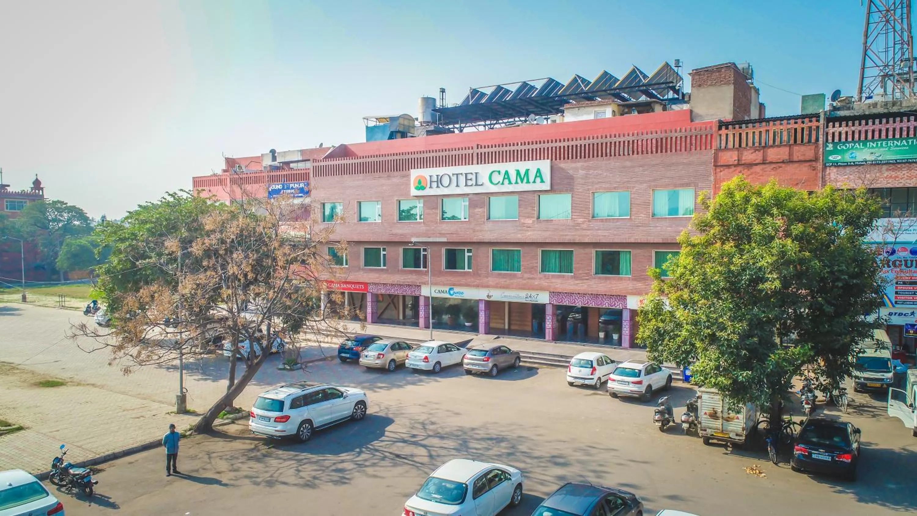 Property building in Hotel Cama