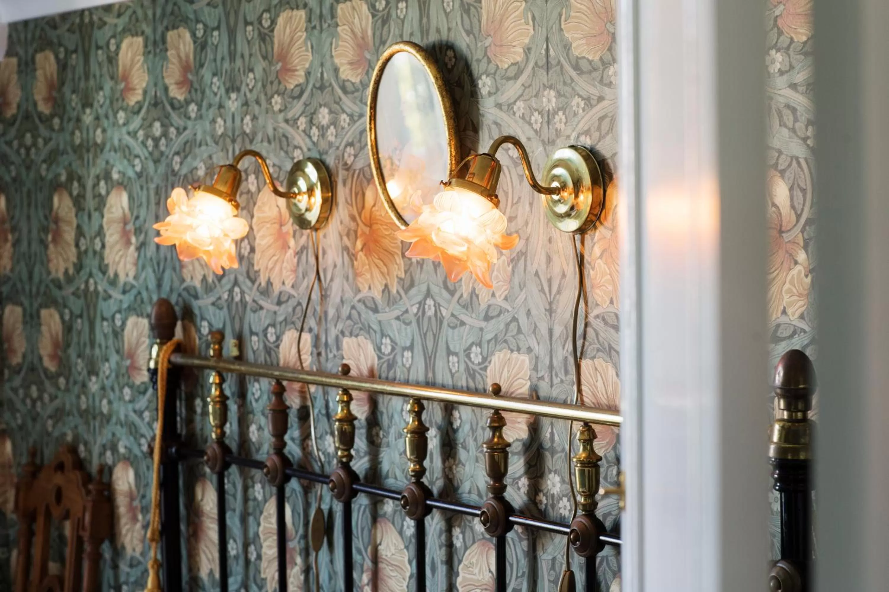 Bed in Strandflickornas Annex Gula Villan