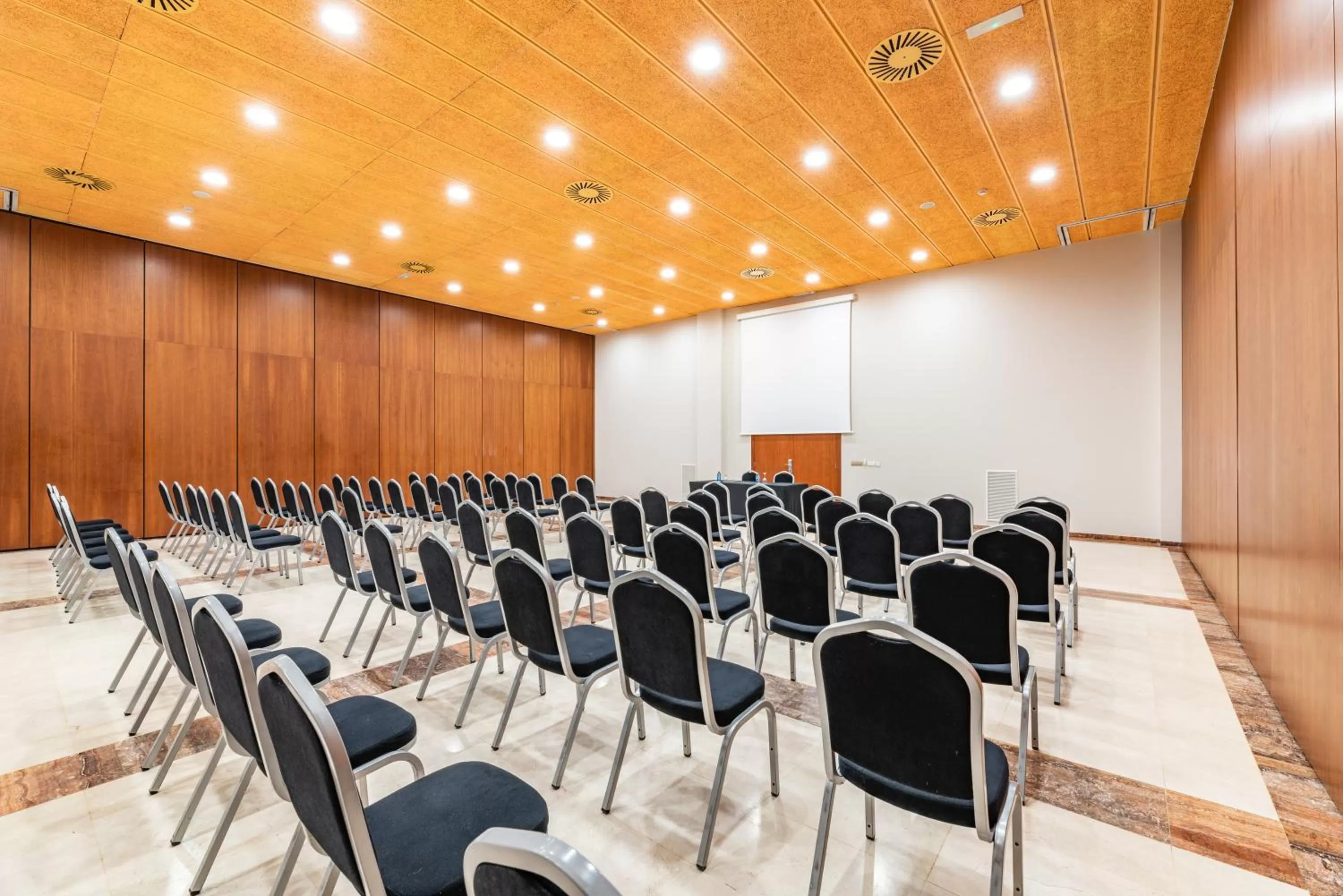 Business facilities in Eurostars San Lazaro