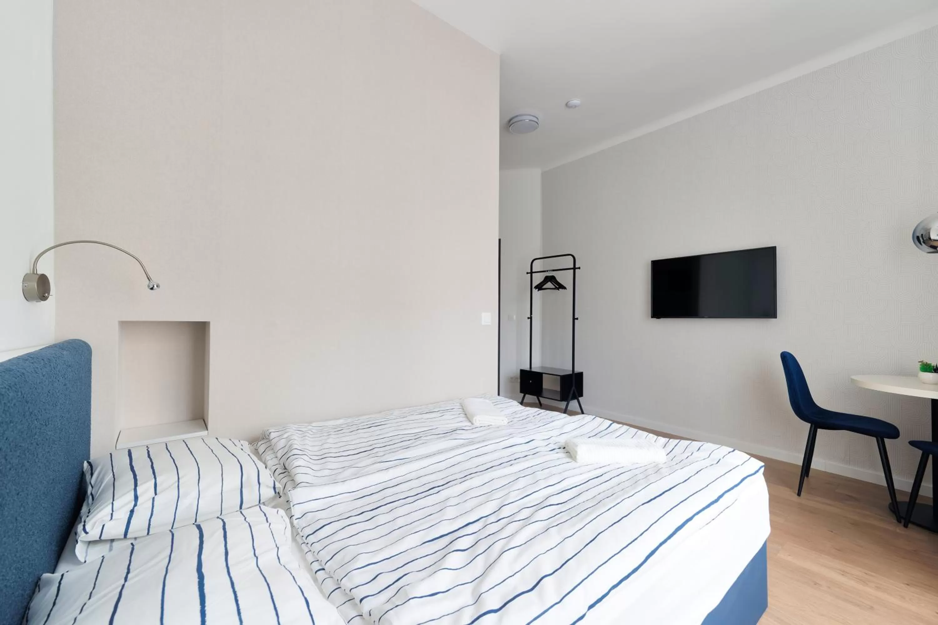 TV and multimedia, Bed in Villa Oliver Budapest