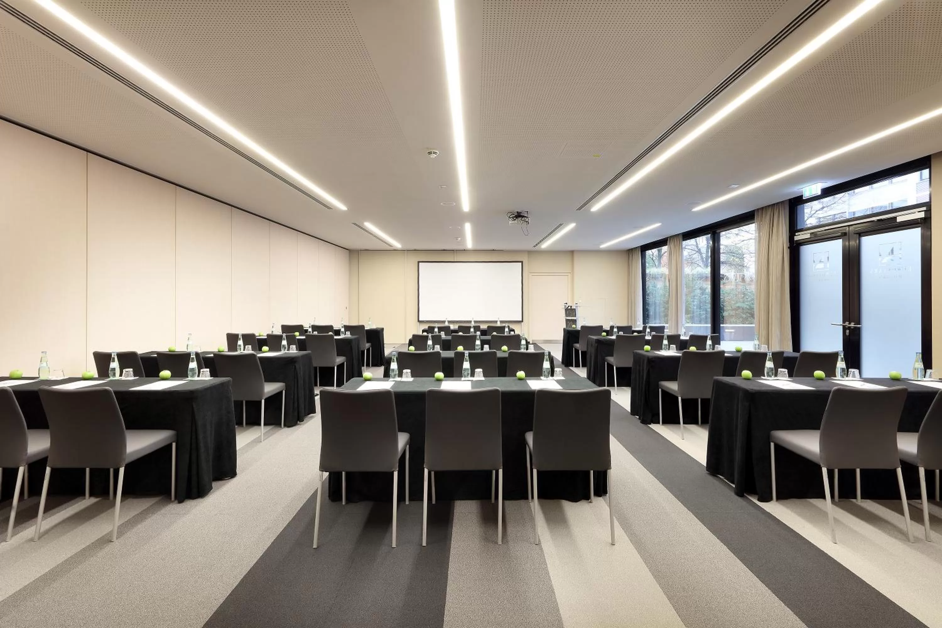 Meeting/conference room in Eurostars Book Hotel