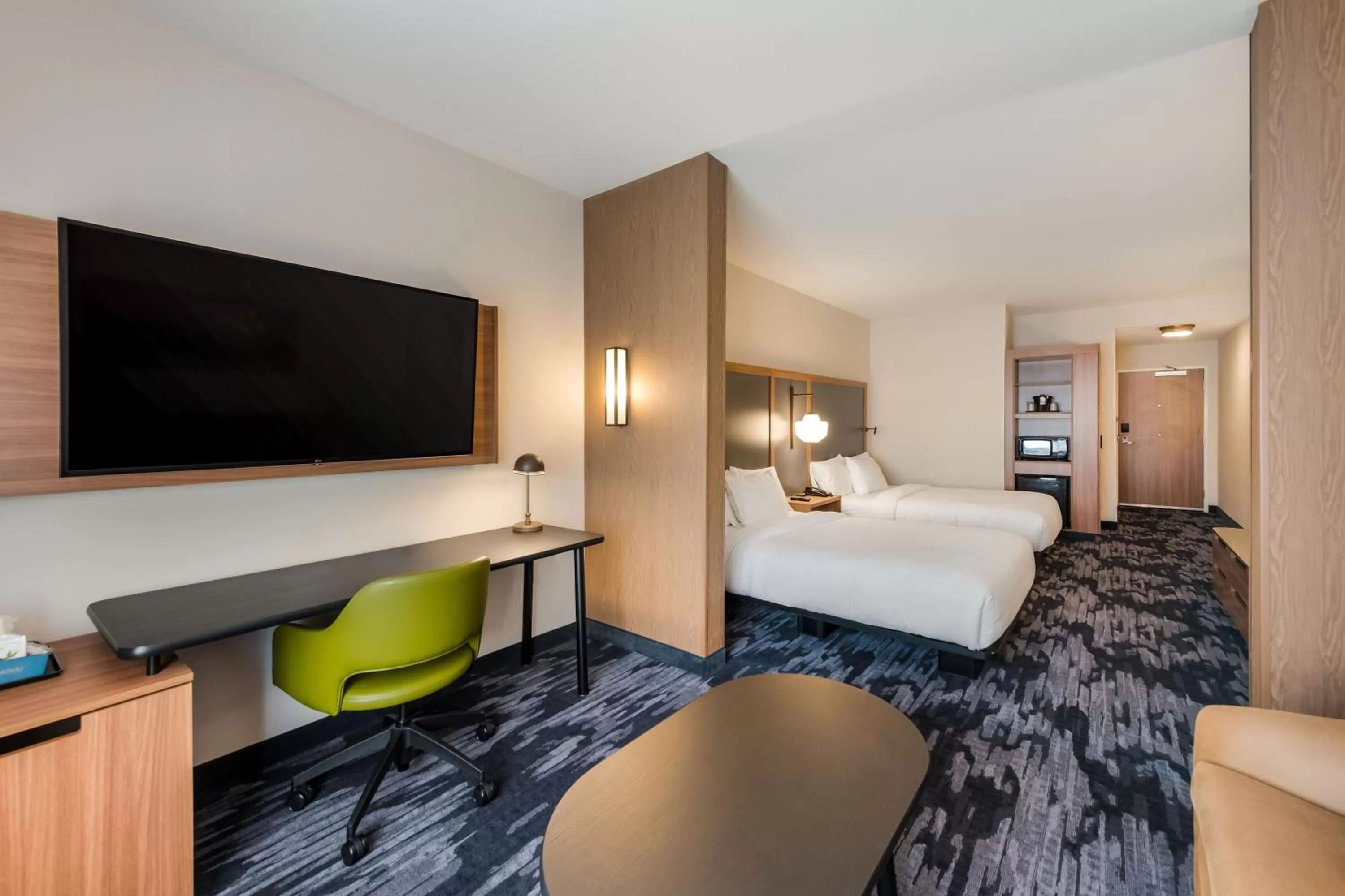 Photo of the whole room, Bed in Fairfield by Marriott Inn & Suites Columbus Canal Winchester