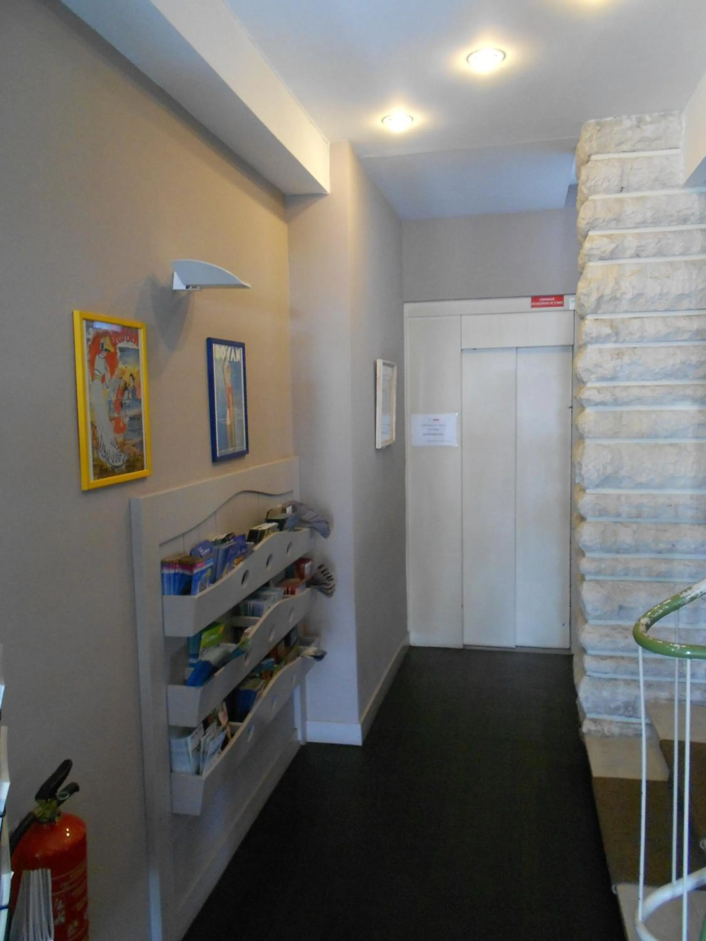 Lobby or reception in Hôtel Beau Rivage