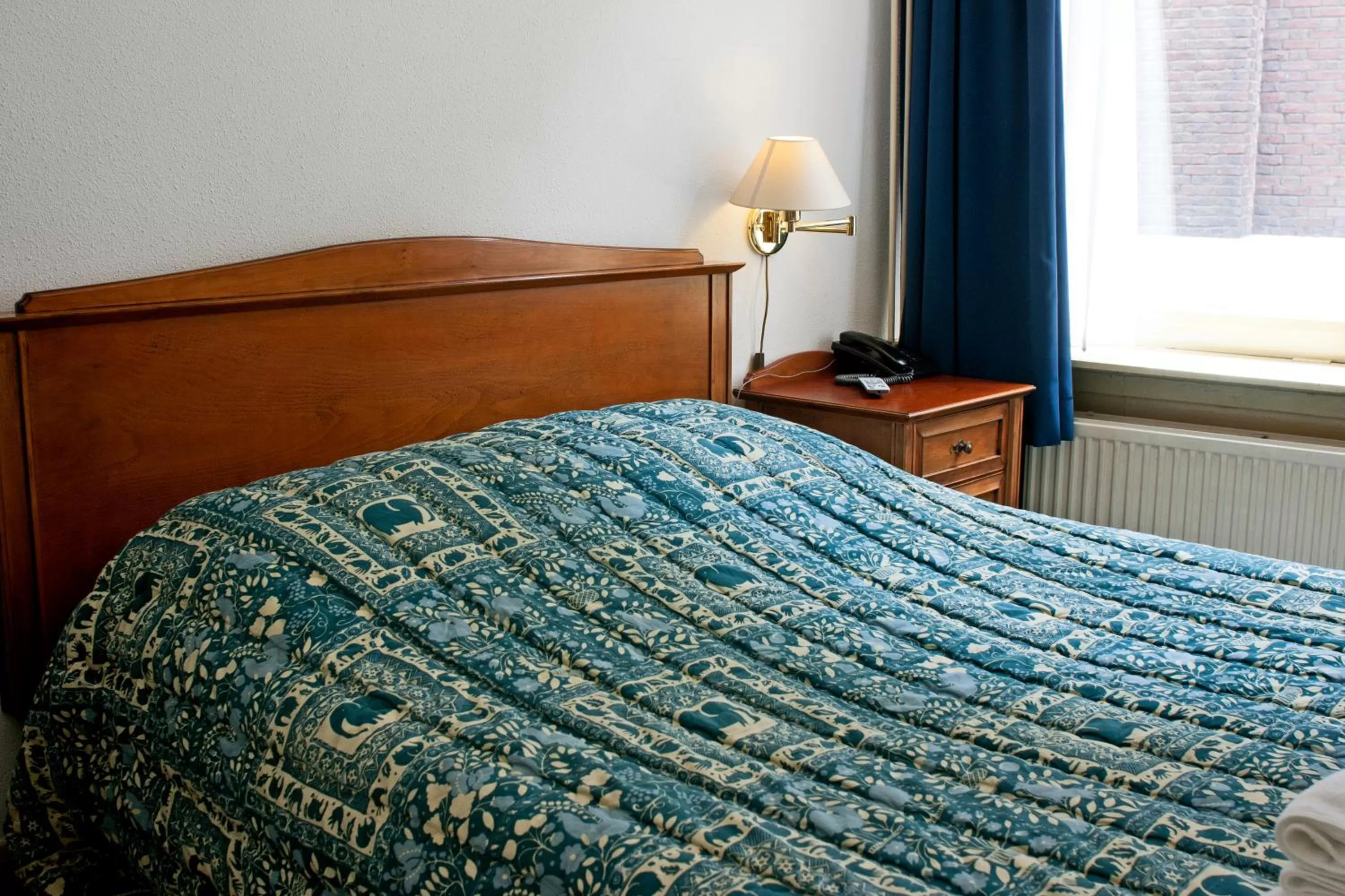 Bed in Hotel Prins Hendrik