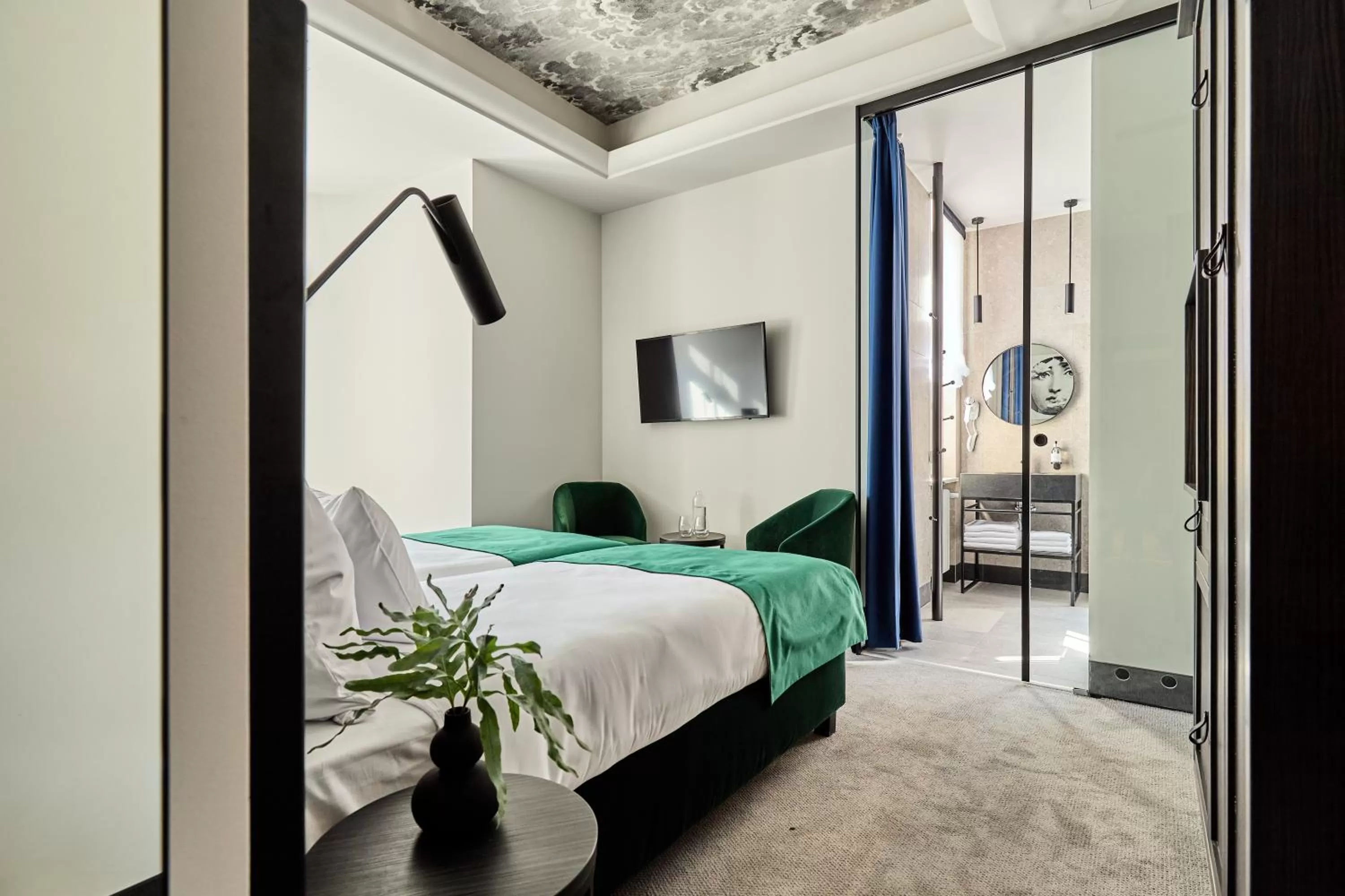 Photo of the whole room, Bed in Hotel Liberté 33