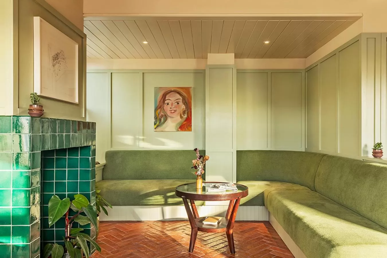 Day in Fort Road Hotel