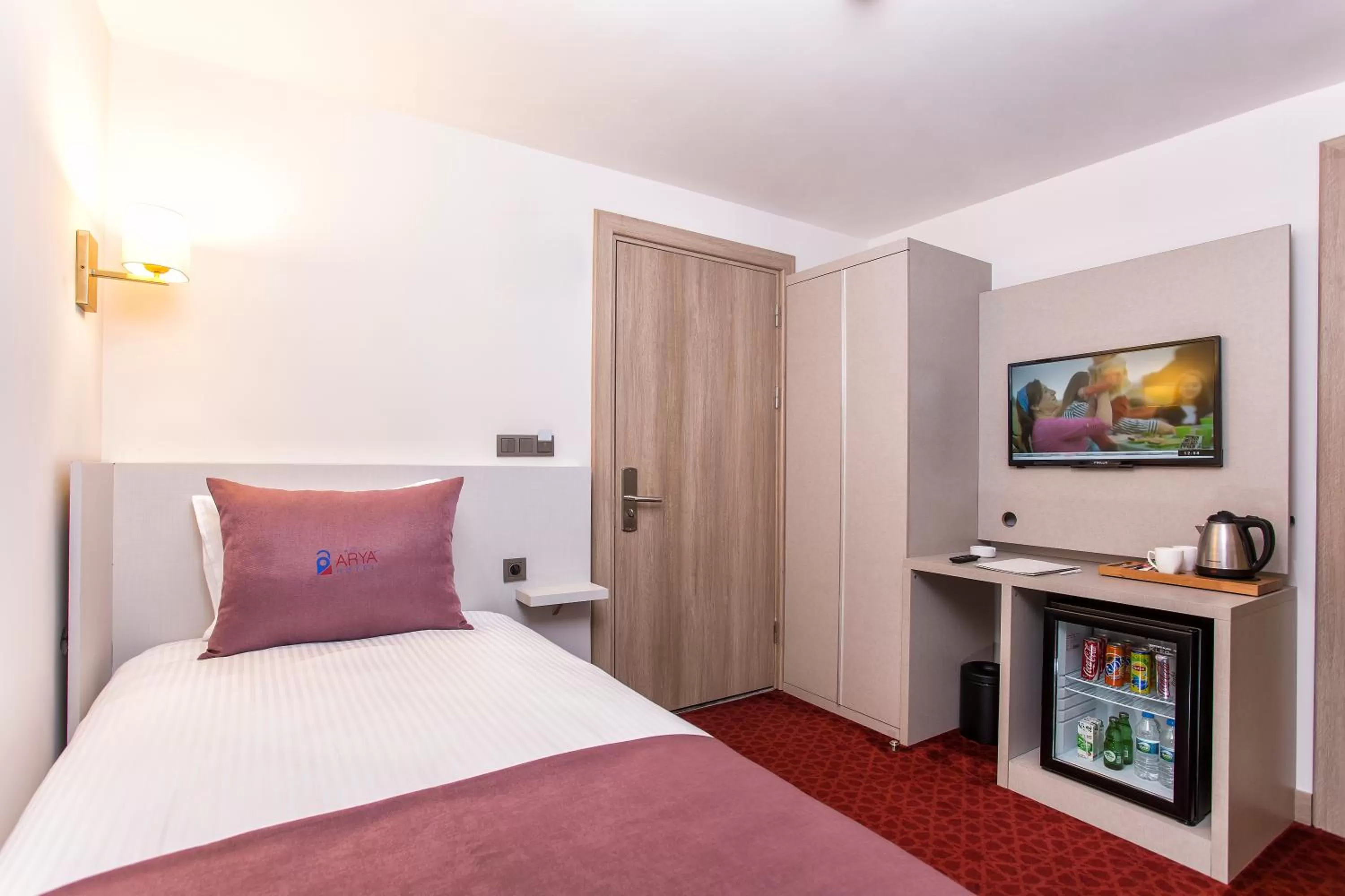 Bedroom, Bed in Perla Arya Hotel