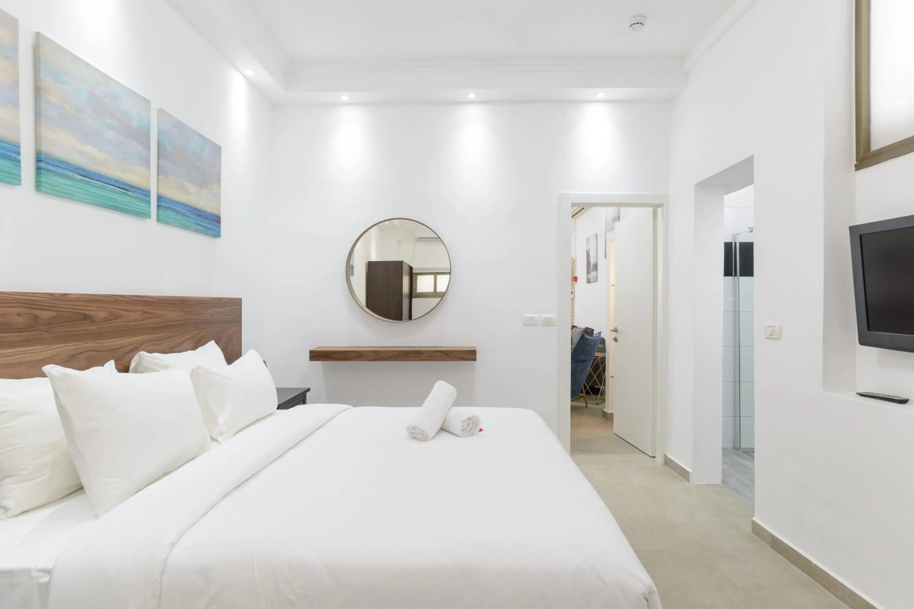 Bedroom, Bed in Liber Tel Aviv Sea Shore Suites BY RAPHAEL HOTELS