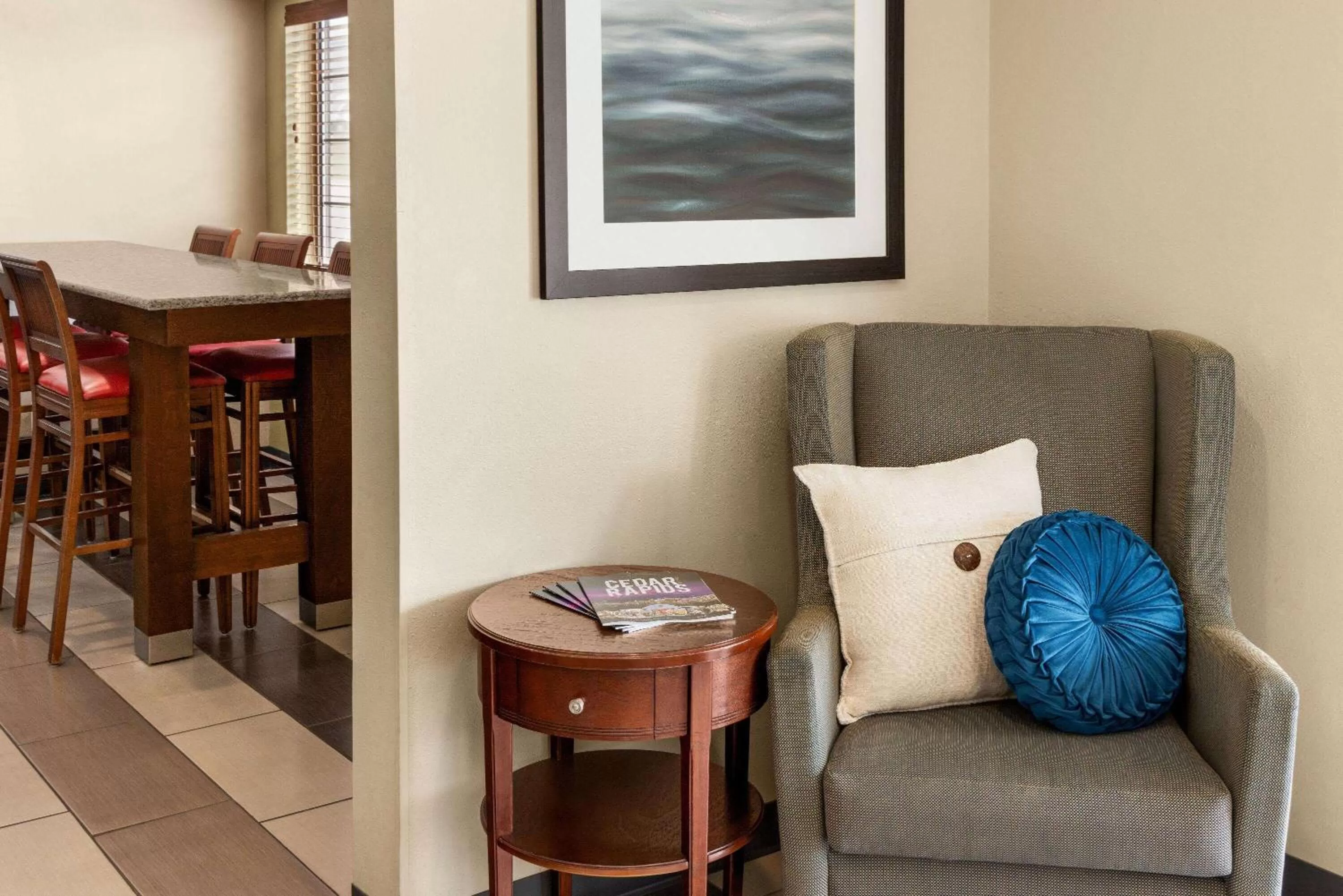 Lobby or reception in Baymont by Wyndham Cedar Rapids