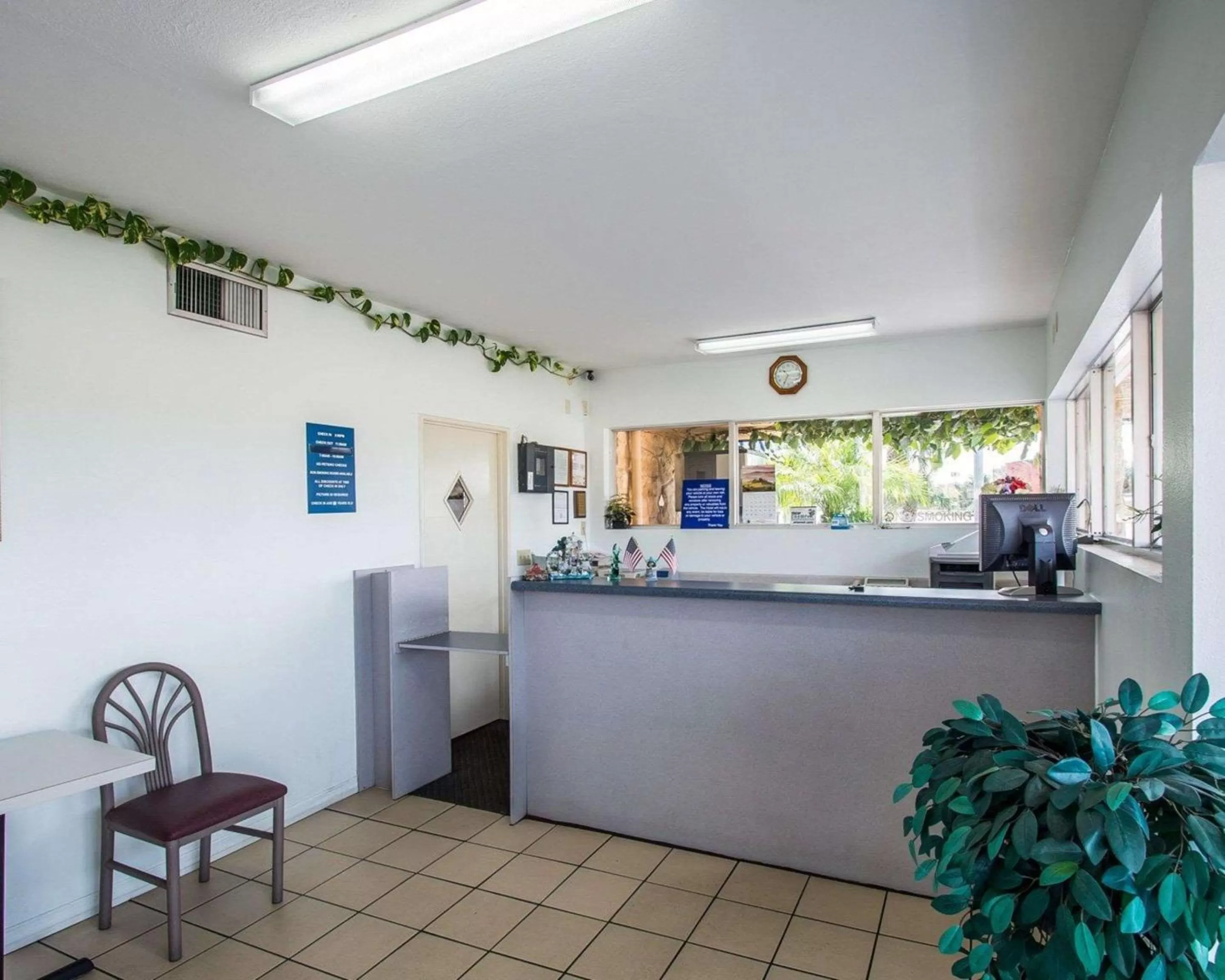 Lobby or reception in Rodeway Inn Fort Pierce I-95