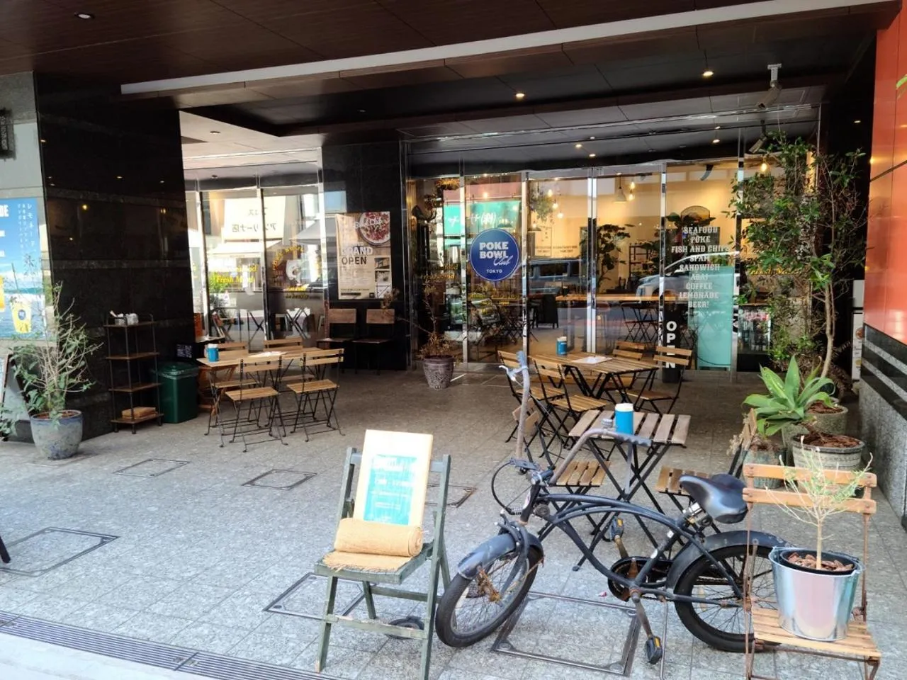 Restaurant/places to eat in APA Hotel Nihombashi Bakuroyokoyama Ekimae