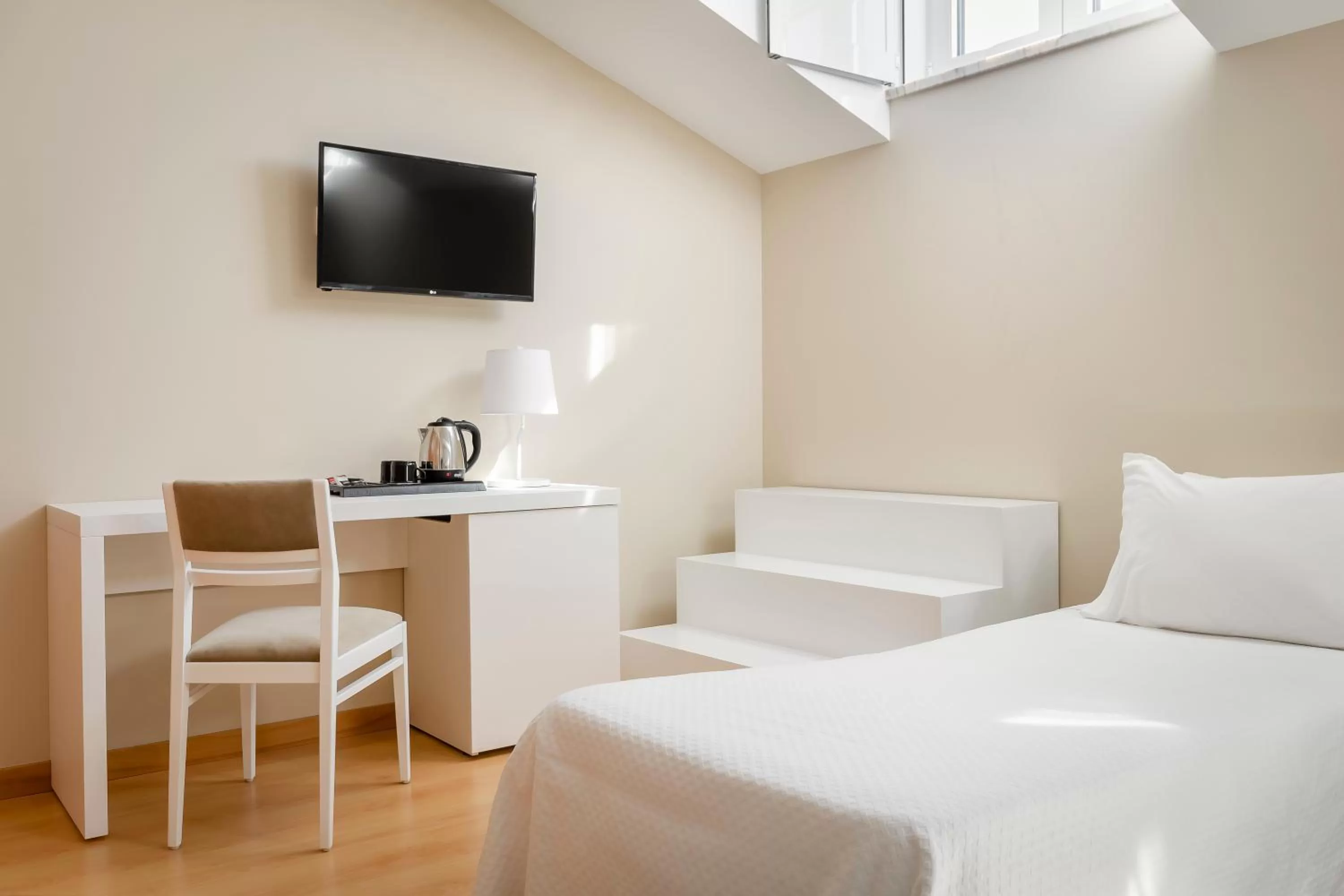 Bedroom, Bed in EXE Wellington