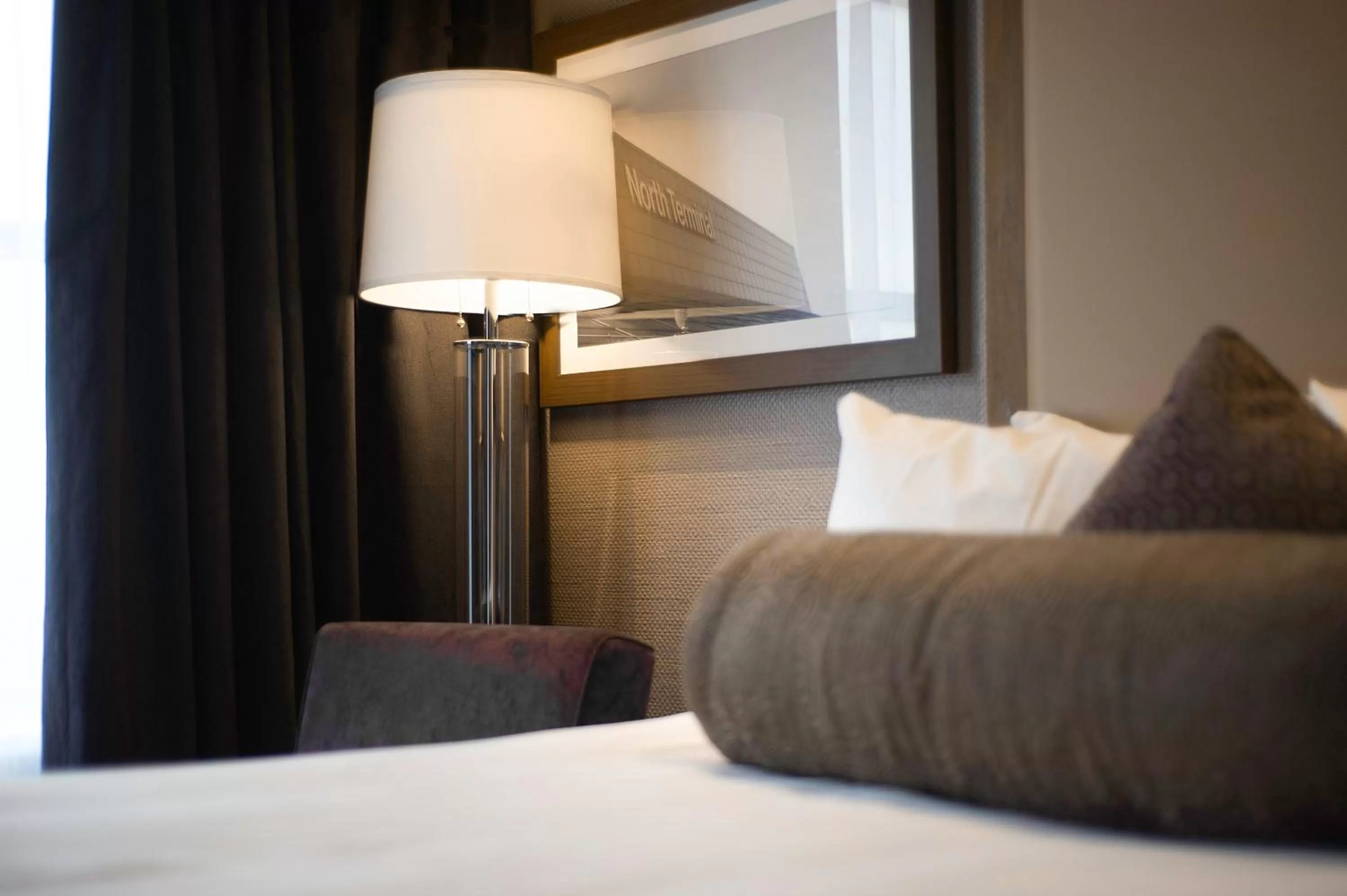 Bedroom, Bed in Sandman Signature London Gatwick Hotel