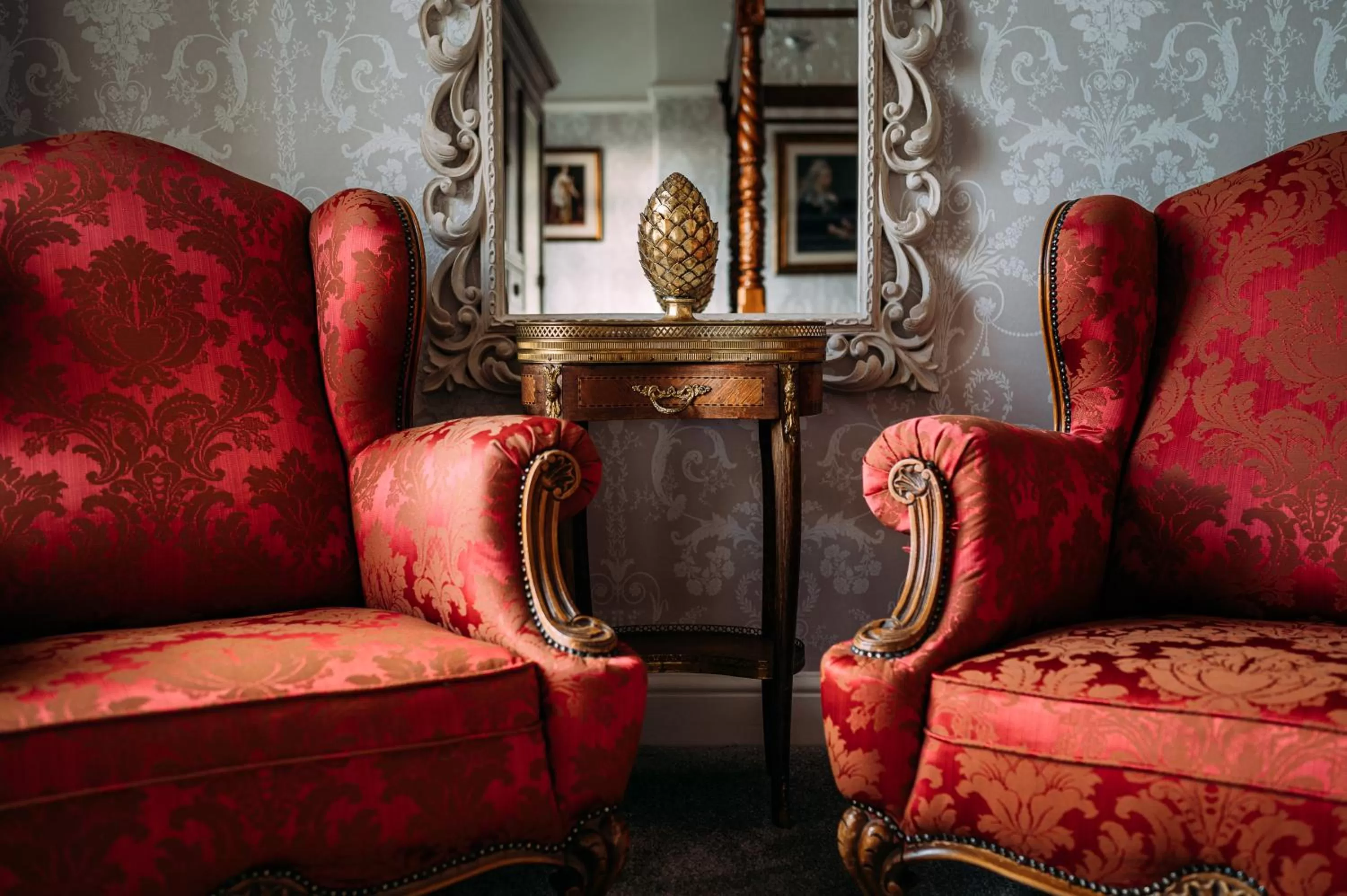 Seating area in The Queens Hotel