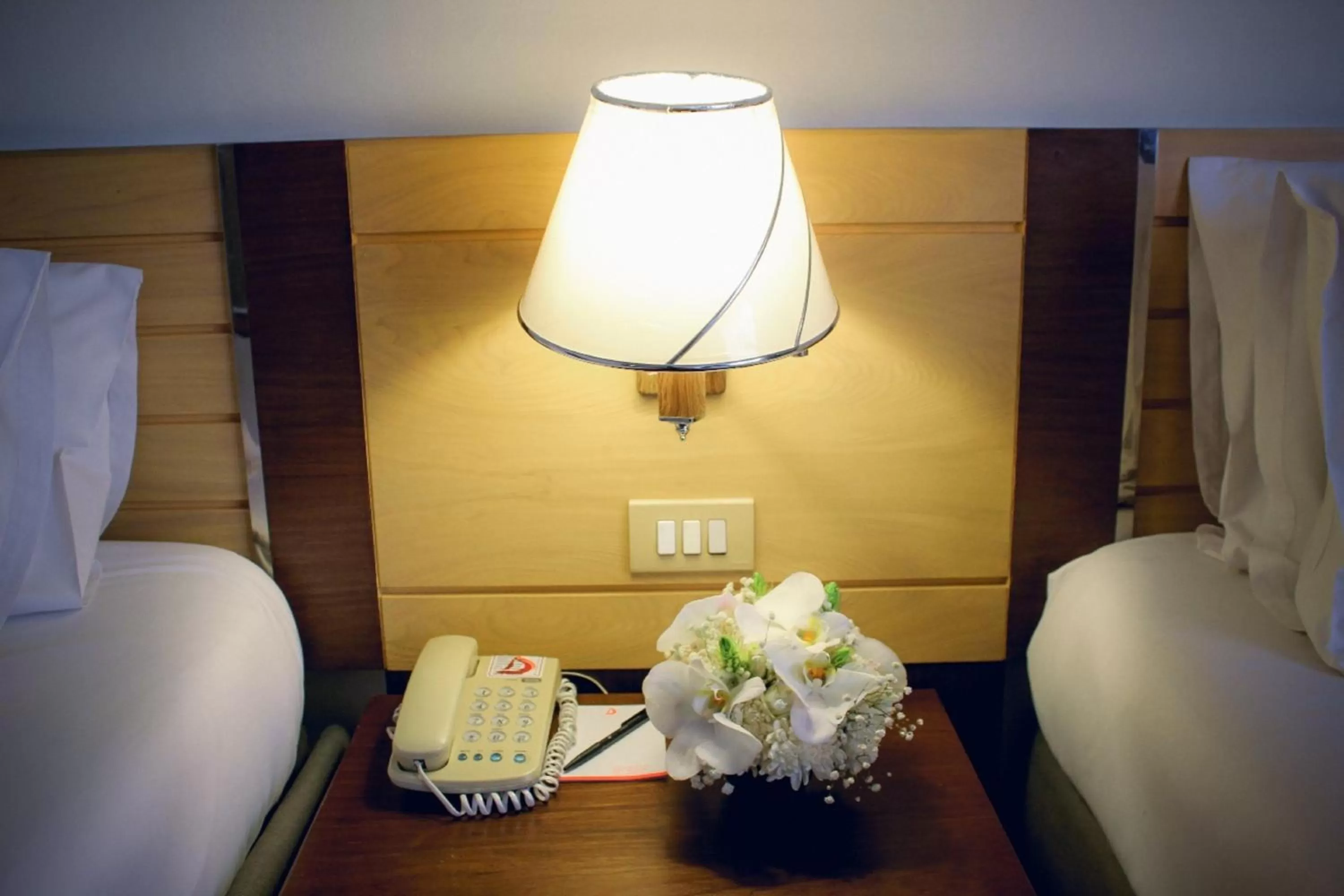 Photo of the whole room, Bed in Duangtawan Hotel Chiang Mai