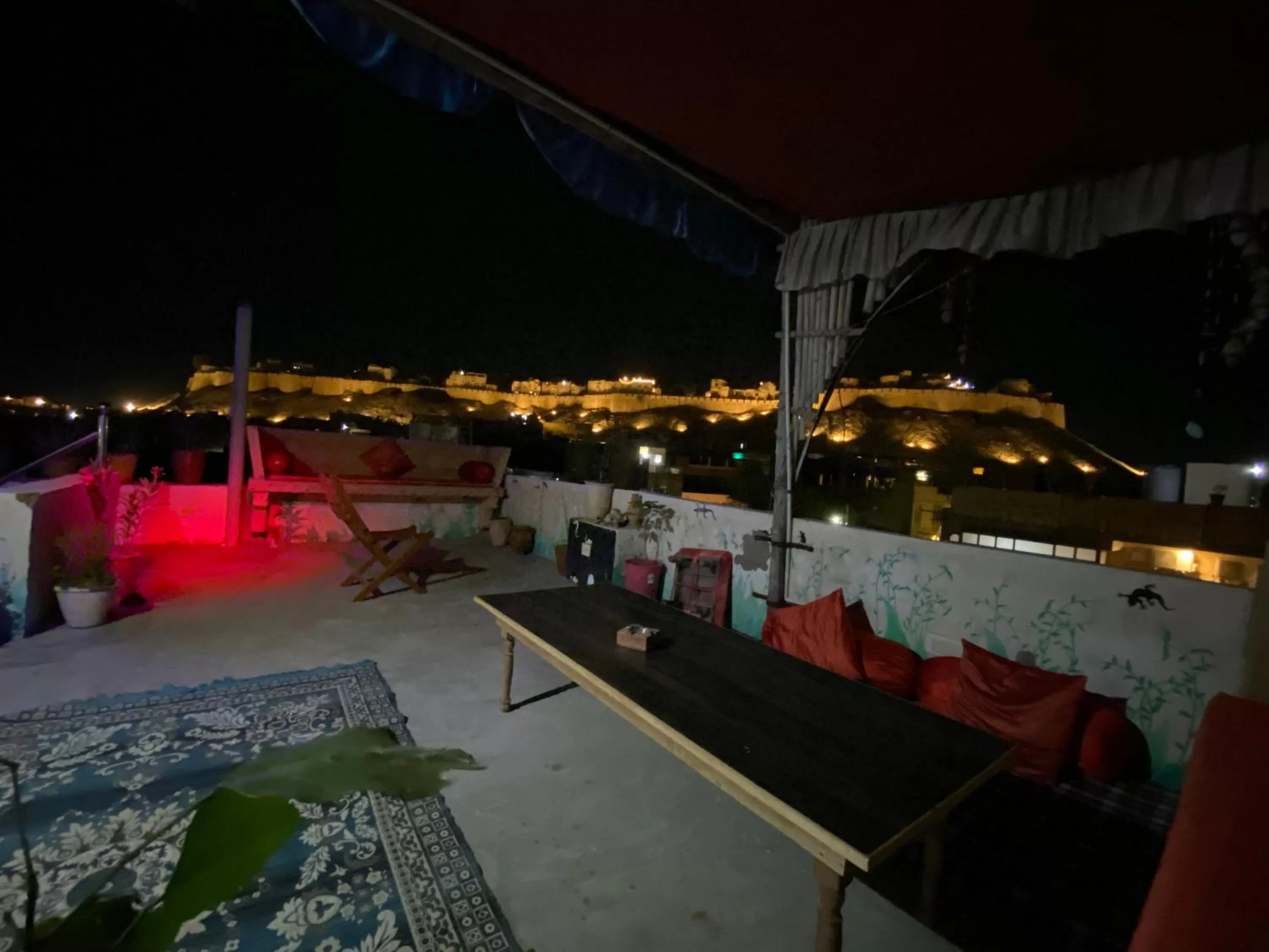 Restaurant/places to eat in Hotel Murad Haveli