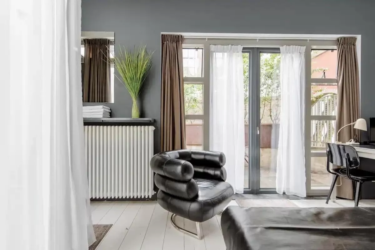 Double Room with Terrace in Zocher6 a monumental town house in the city center